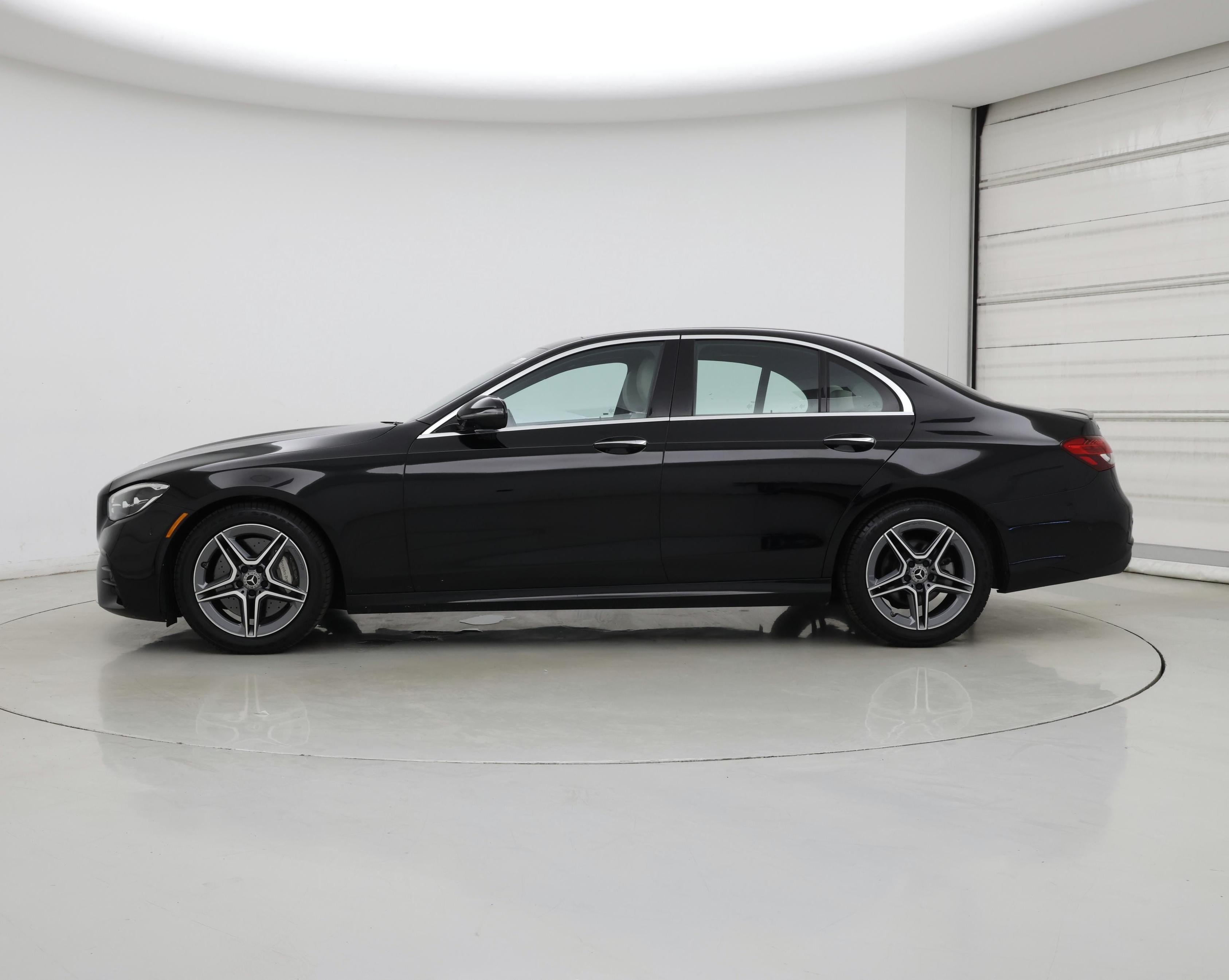 Thumbnail: 2023 Mercedes-Benz E-Class - 3