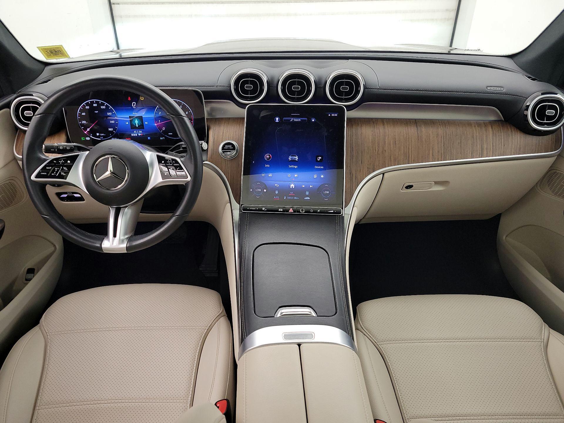 Thumbnail: 2024 Mercedes-Benz GLC - 9