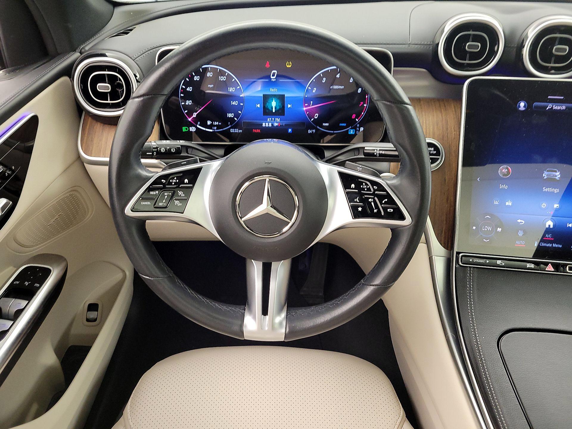 Thumbnail: 2024 Mercedes-Benz GLC - 10