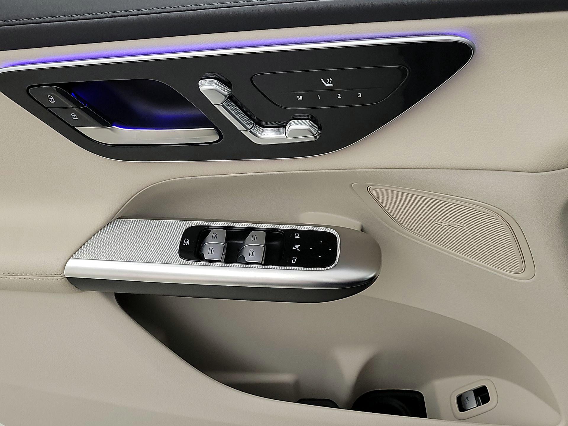 Thumbnail: 2024 Mercedes-Benz GLC - 12