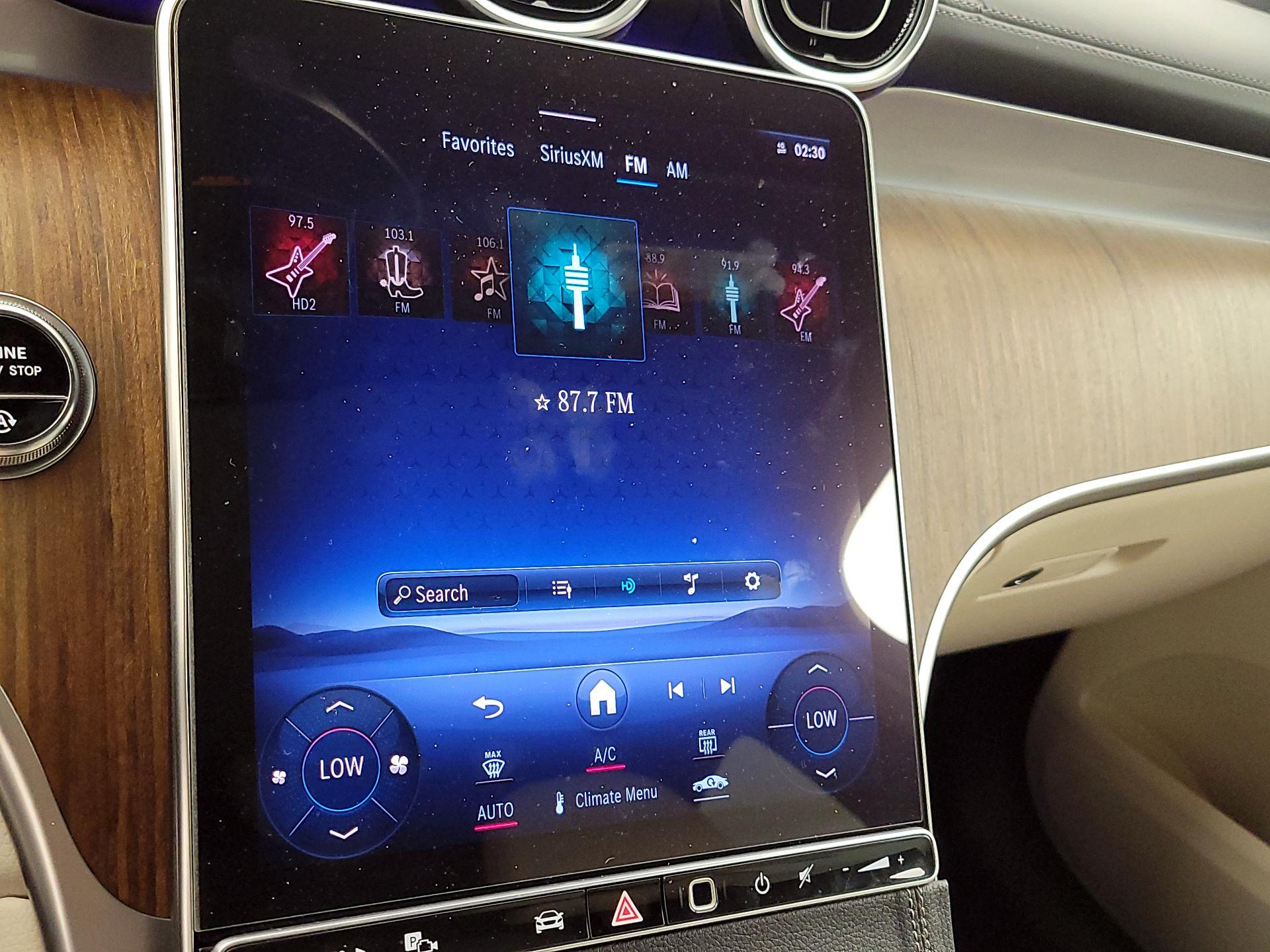 Thumbnail: 2024 Mercedes-Benz GLC - 15