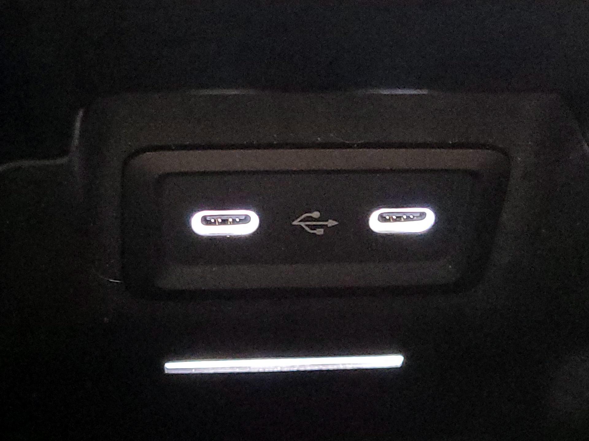 Thumbnail: 2024 Mercedes-Benz GLC - 18