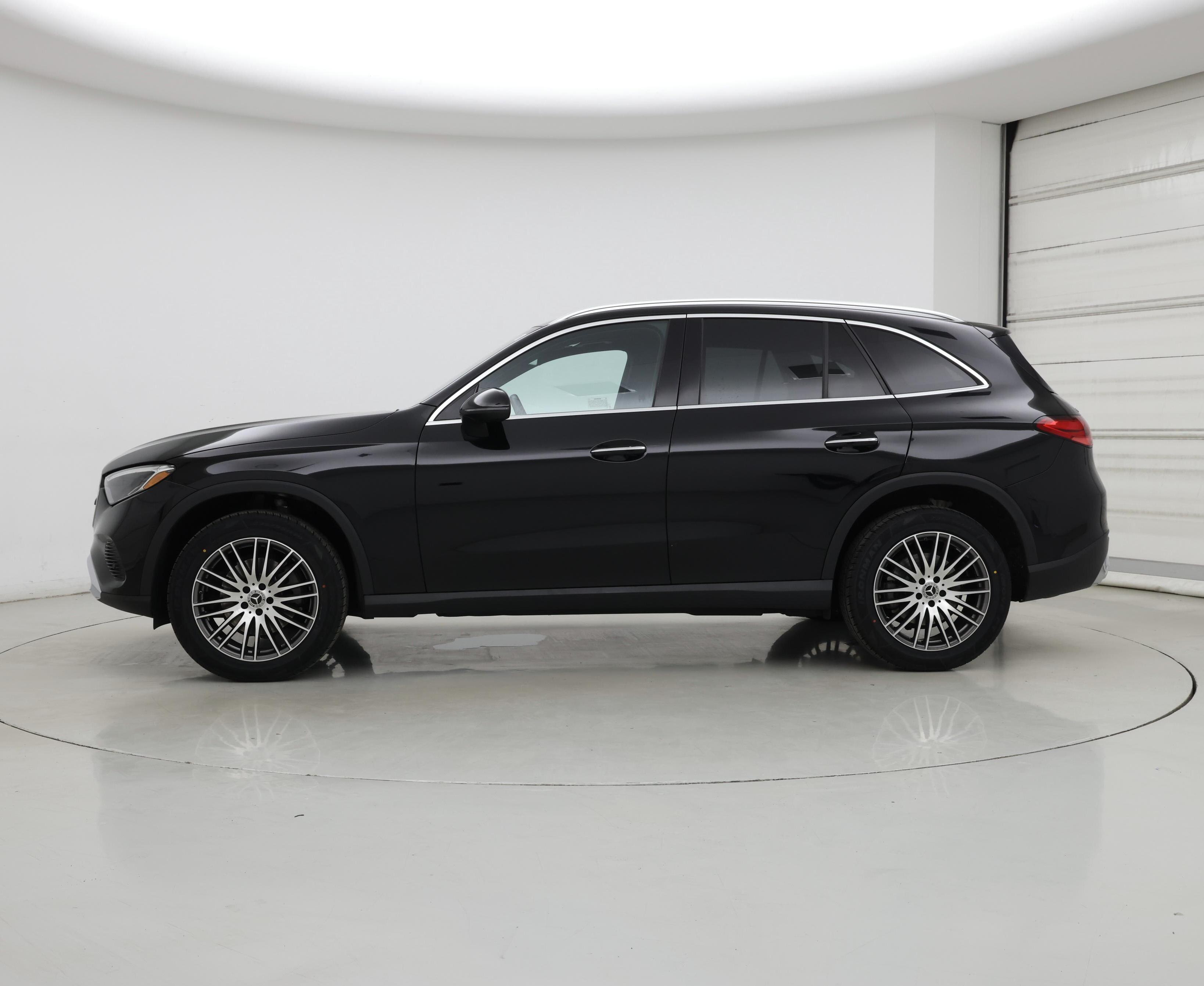 Thumbnail: 2024 Mercedes-Benz GLC - 3