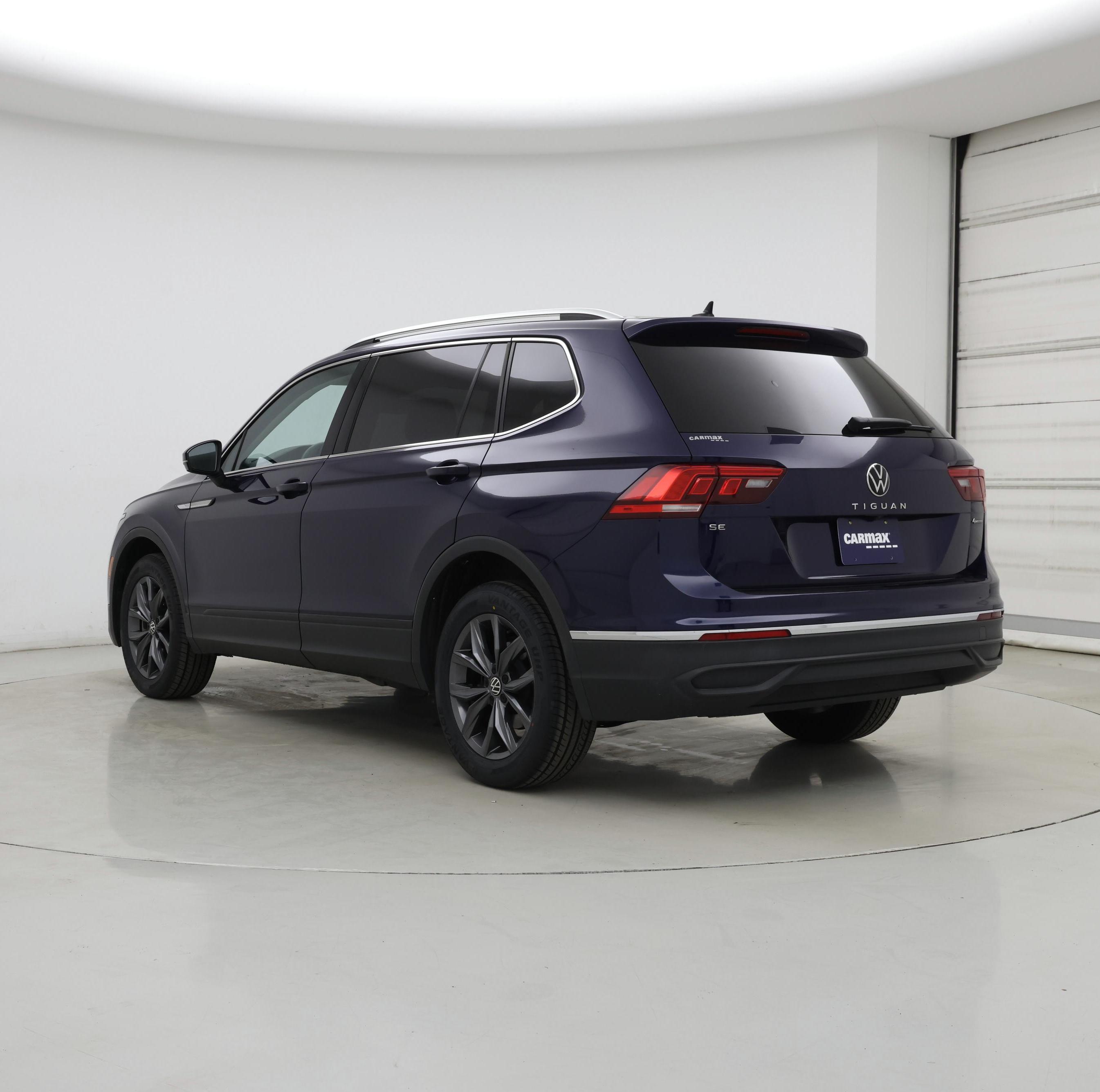 Thumbnail: 2022 Volkswagen Tiguan - 2