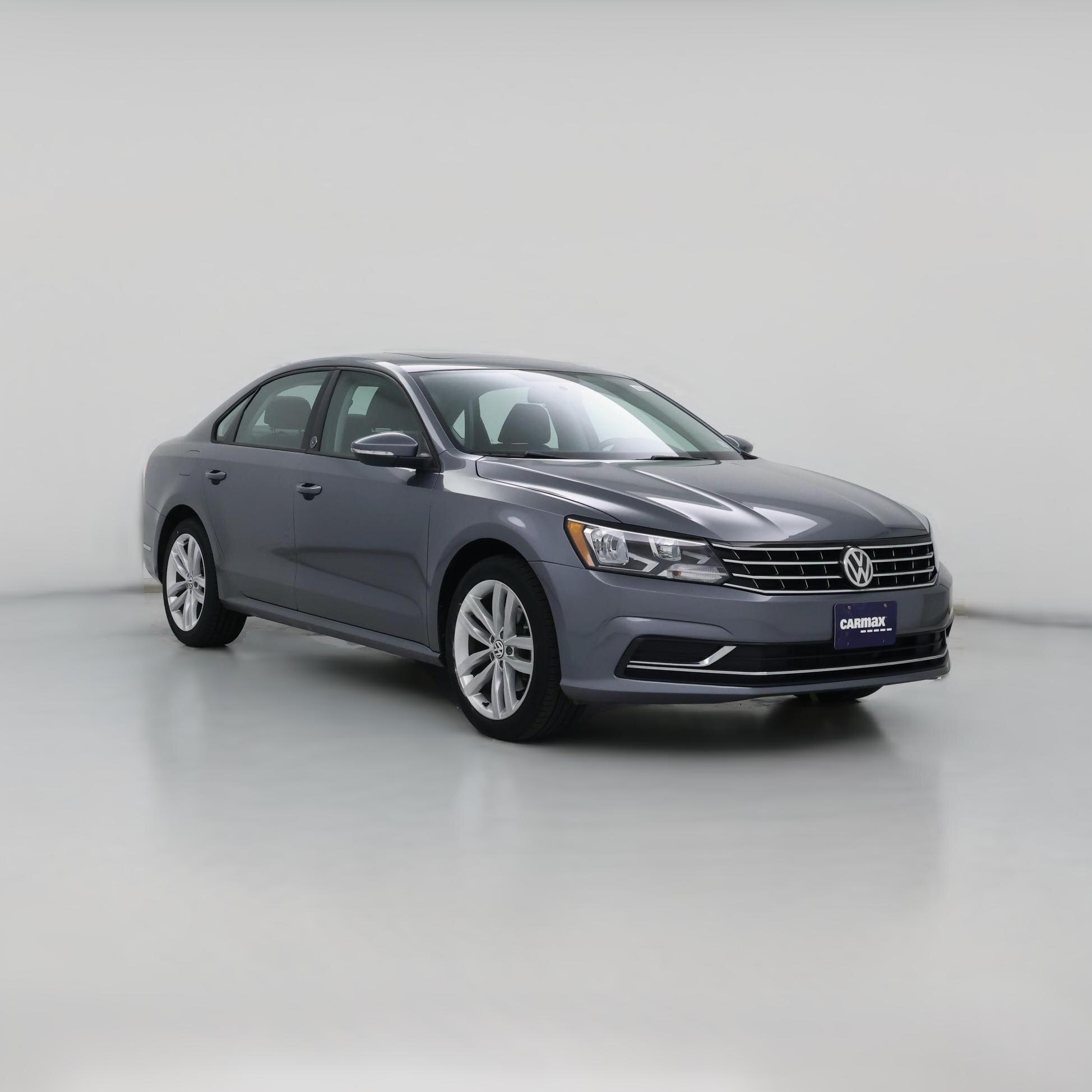 Thumbnail: 2019 Volkswagen Passat - 1