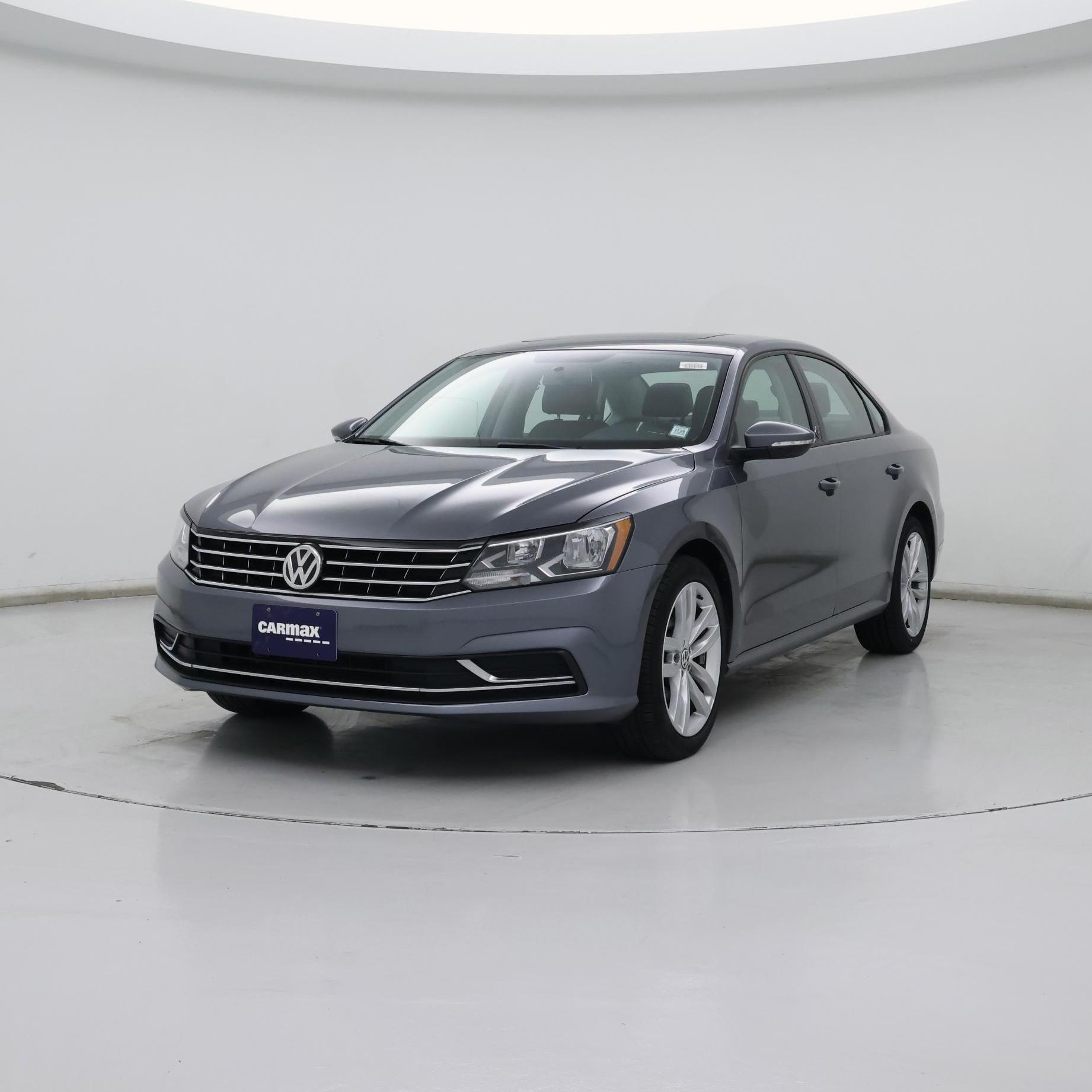 Thumbnail: 2019 Volkswagen Passat - 4