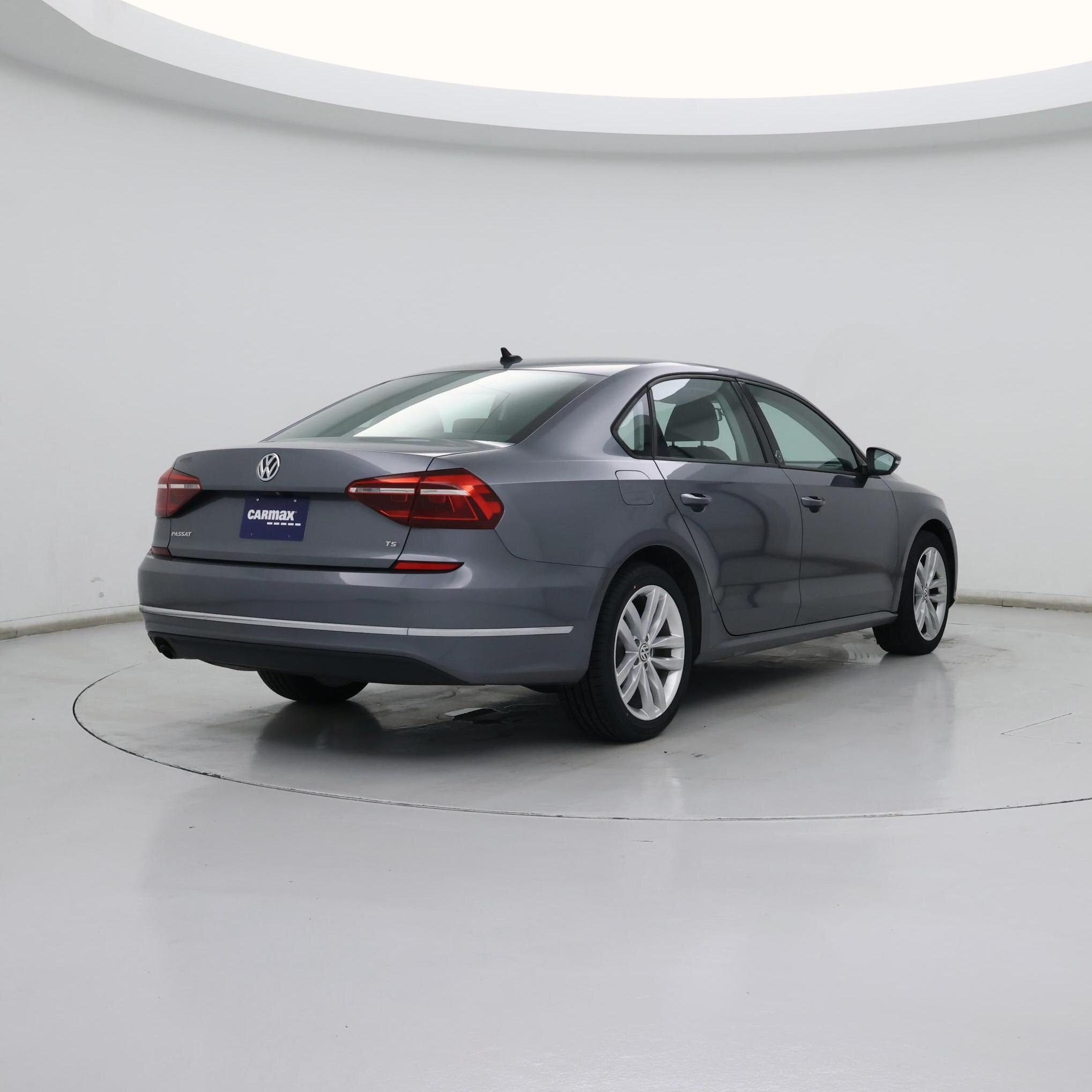 Thumbnail: 2019 Volkswagen Passat - 8