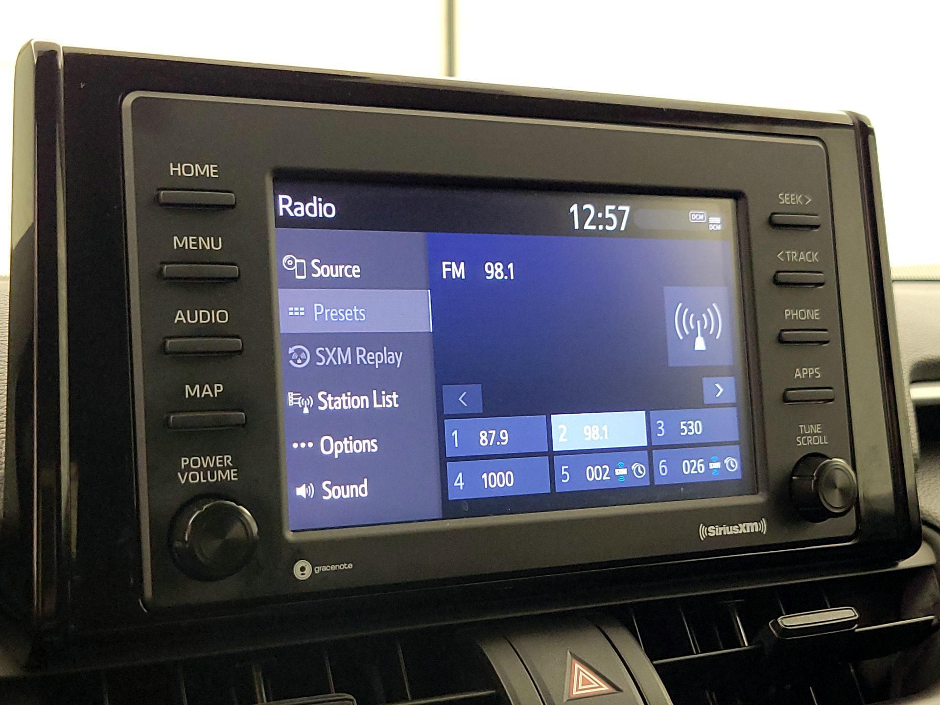 Thumbnail: 2022 Toyota RAV4 - 15