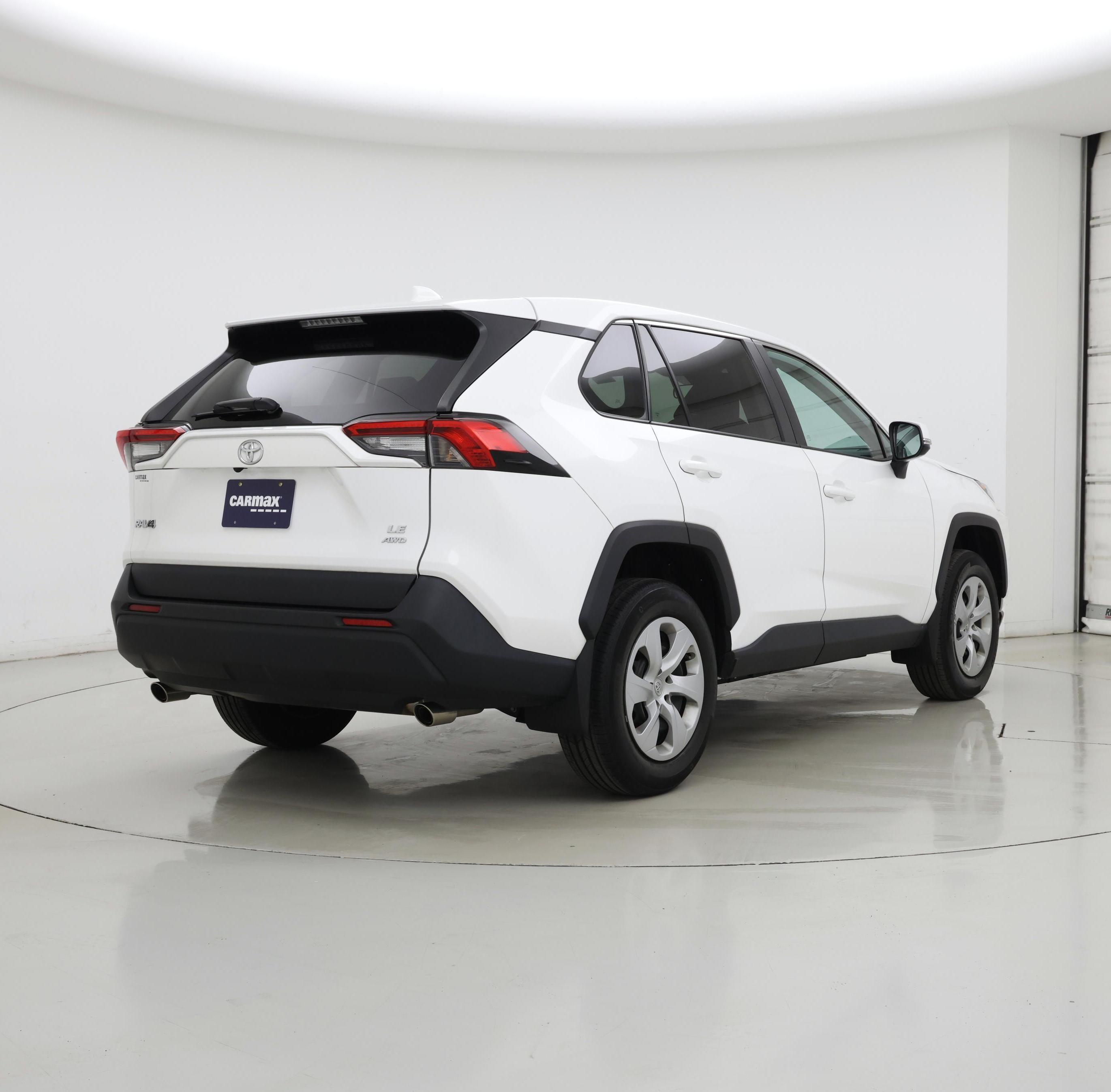 Thumbnail: 2022 Toyota RAV4 - 8