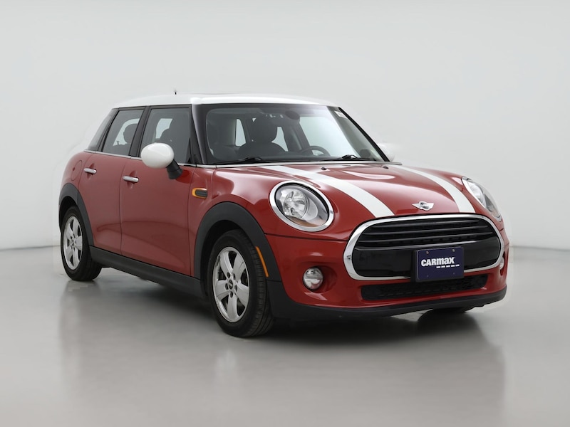 2017 MINI Cooper Hardtop  -
                  Saint James, NY