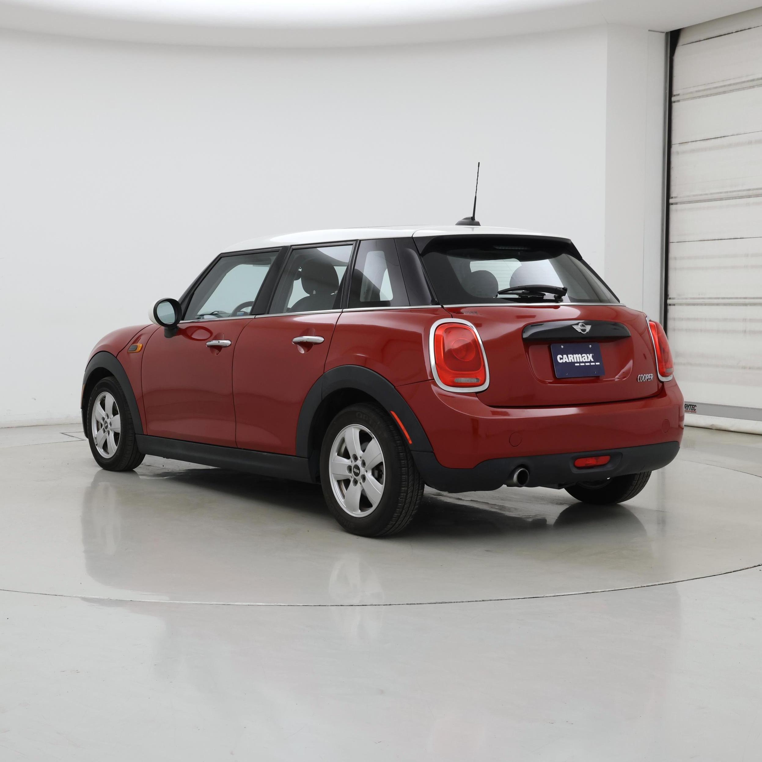 Thumbnail: 2017 MINI Cooper Hardtop - 2