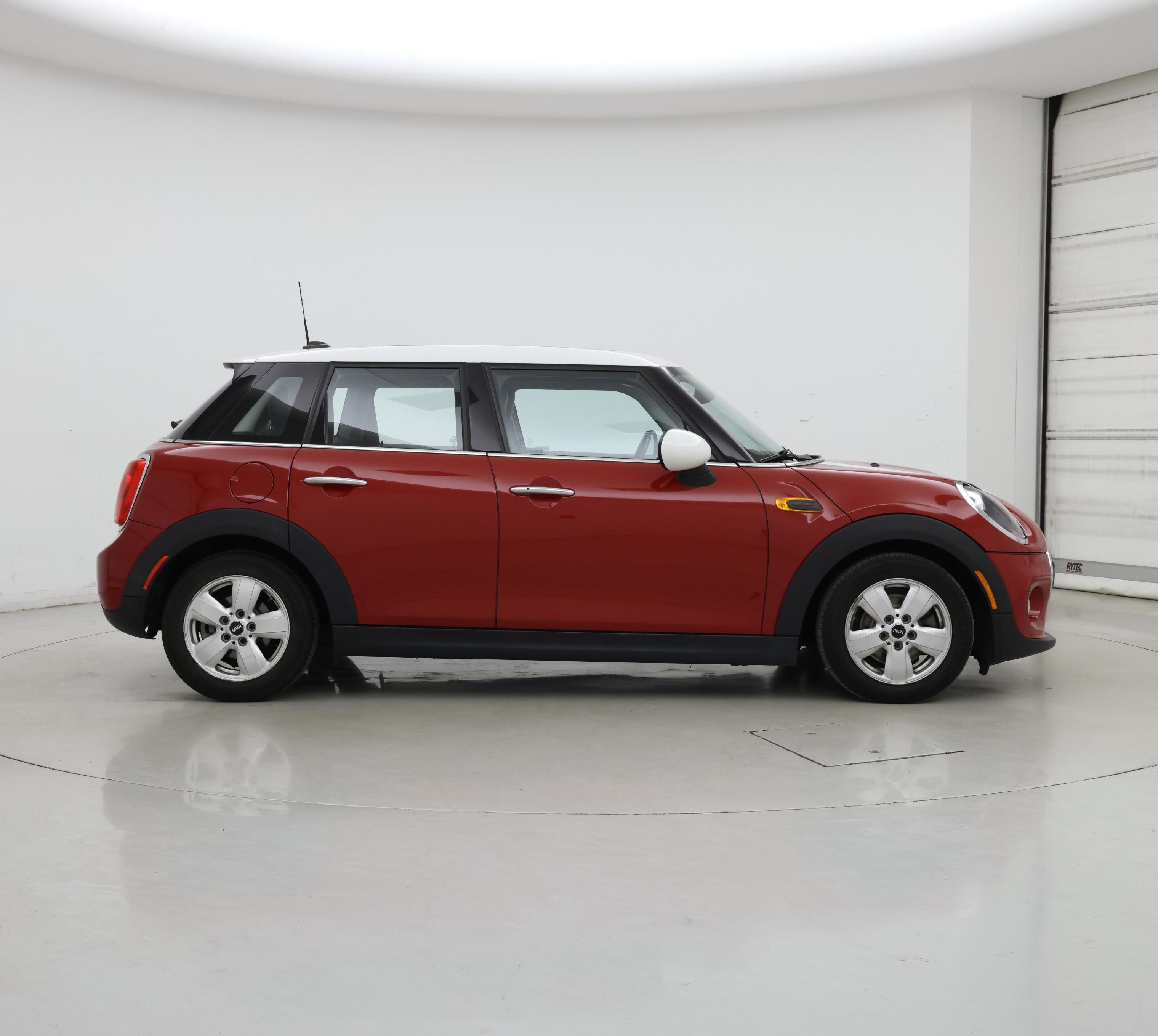 Thumbnail: 2017 MINI Cooper Hardtop - 7