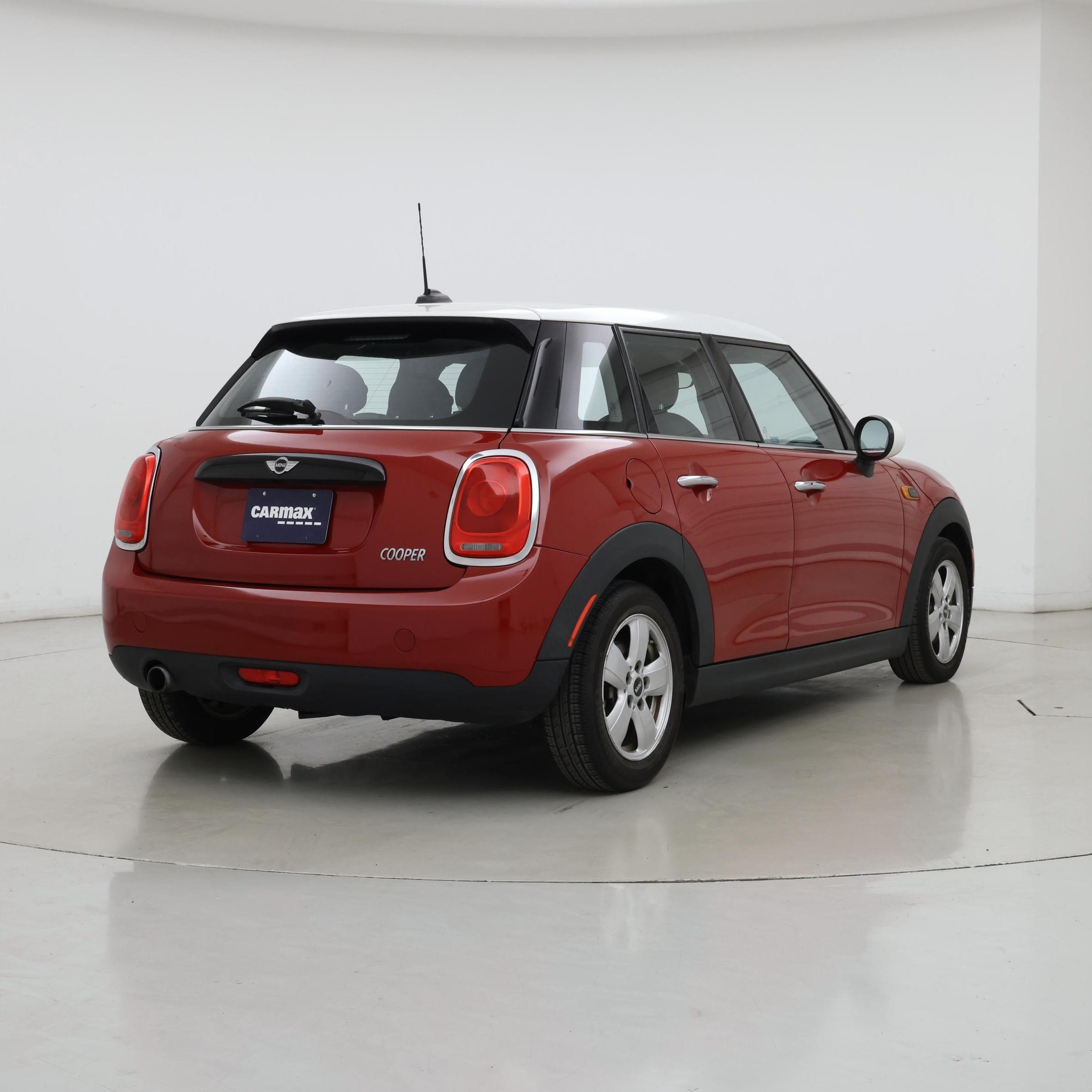 Thumbnail: 2017 MINI Cooper Hardtop - 8