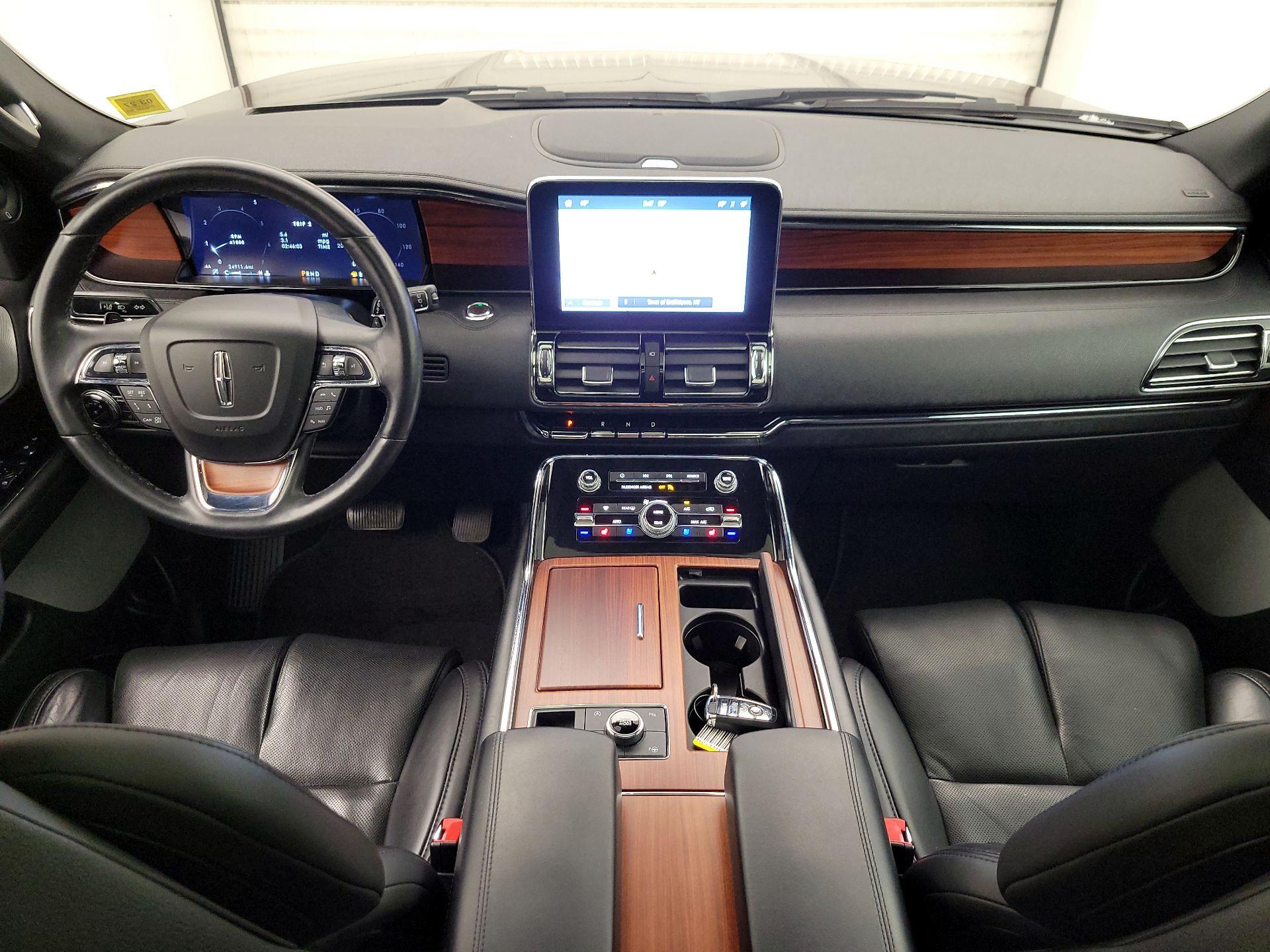 Thumbnail: 2020 Lincoln Navigator - 9