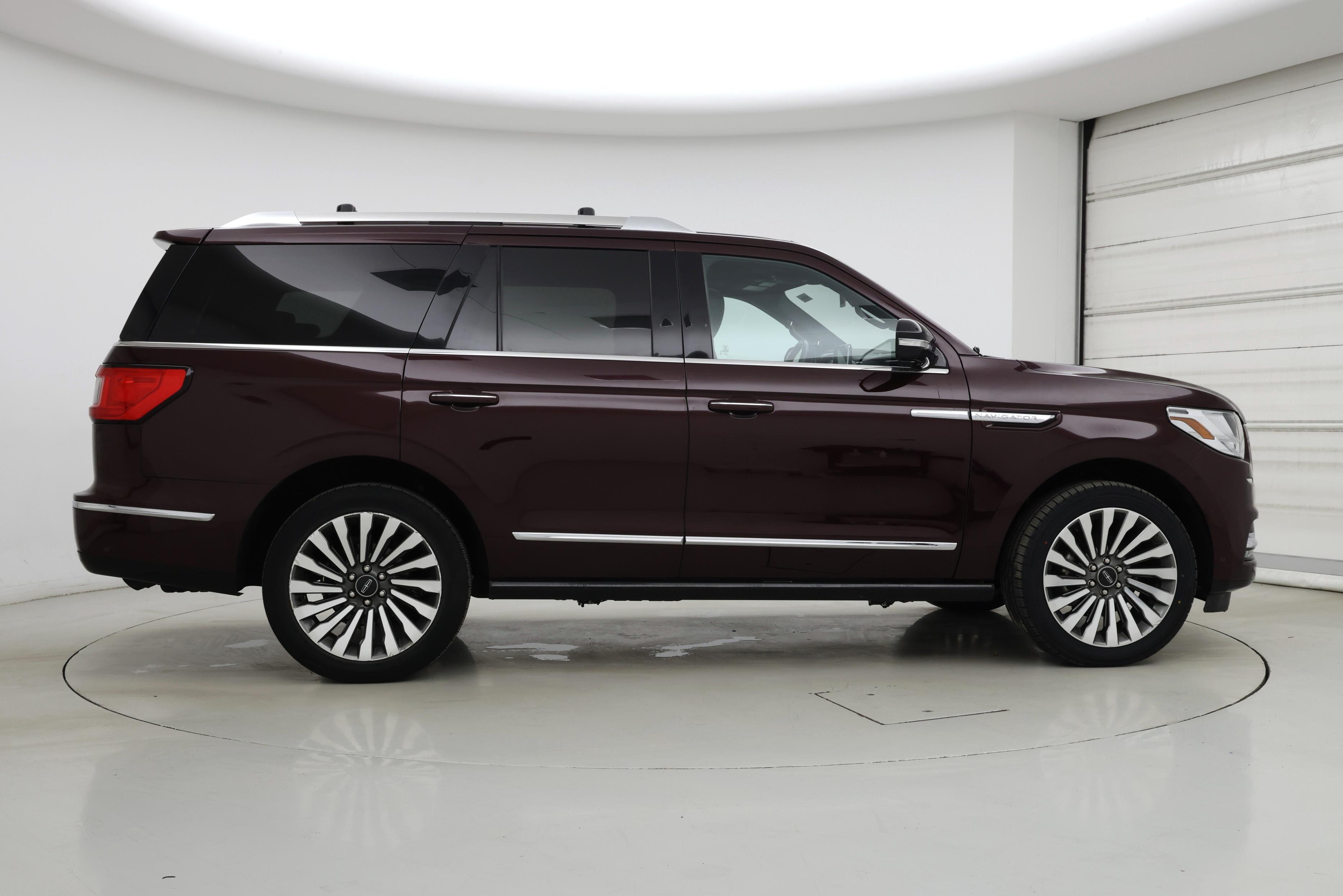 Thumbnail: 2020 Lincoln Navigator - 7