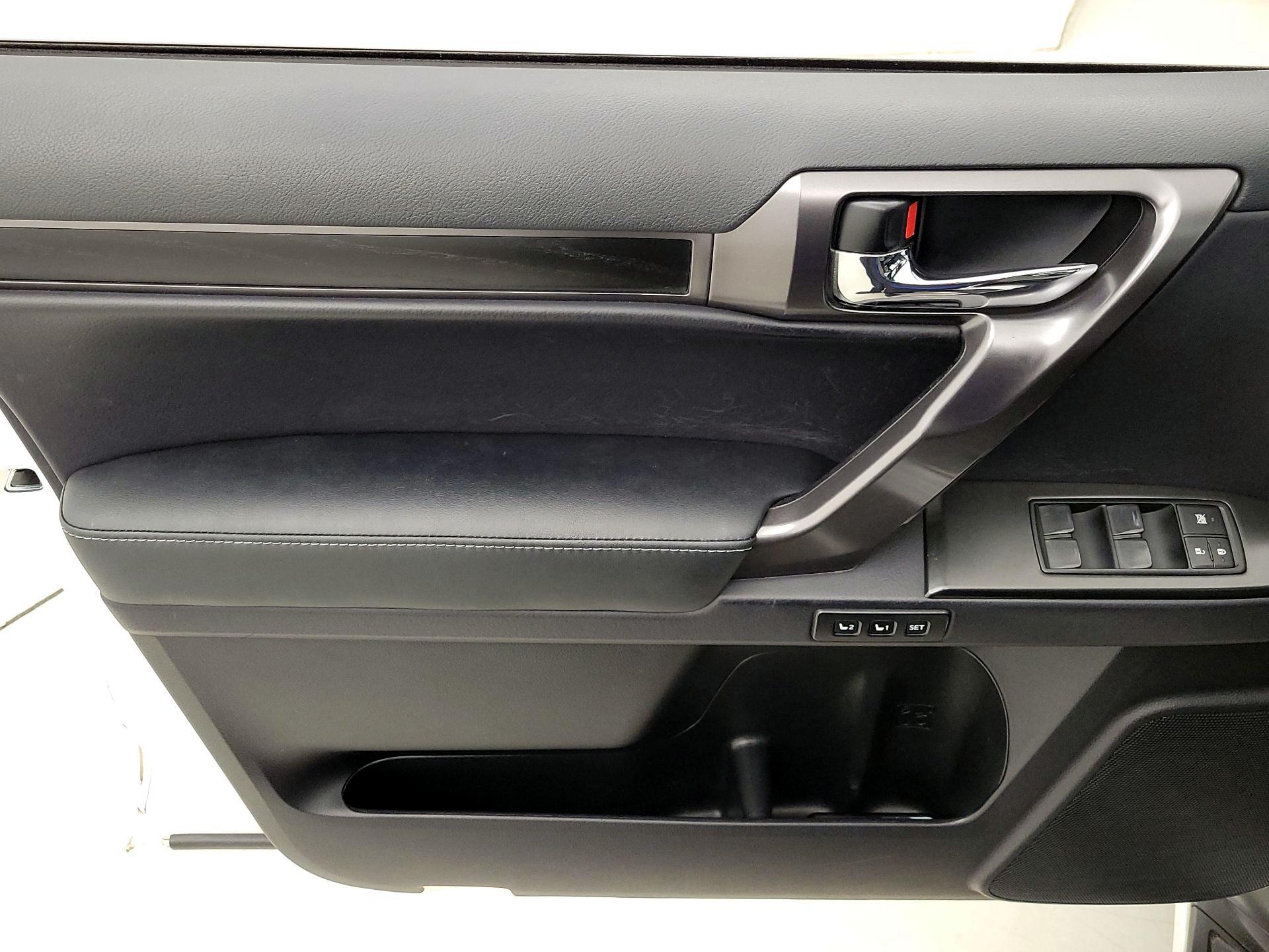 Thumbnail: 2023 Lexus GX - 12