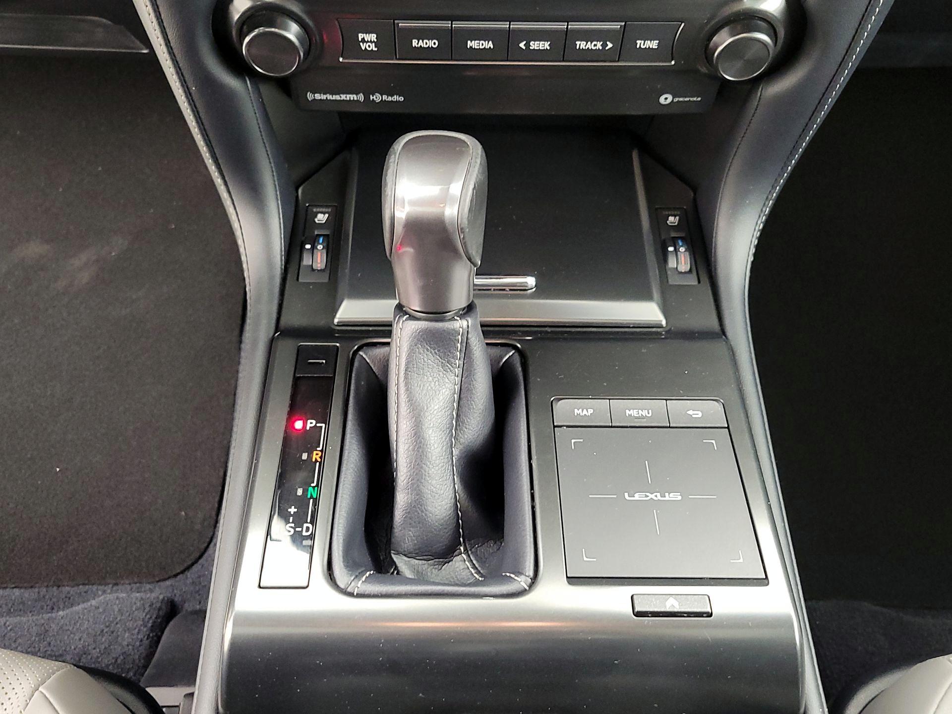 Thumbnail: 2023 Lexus GX - 18