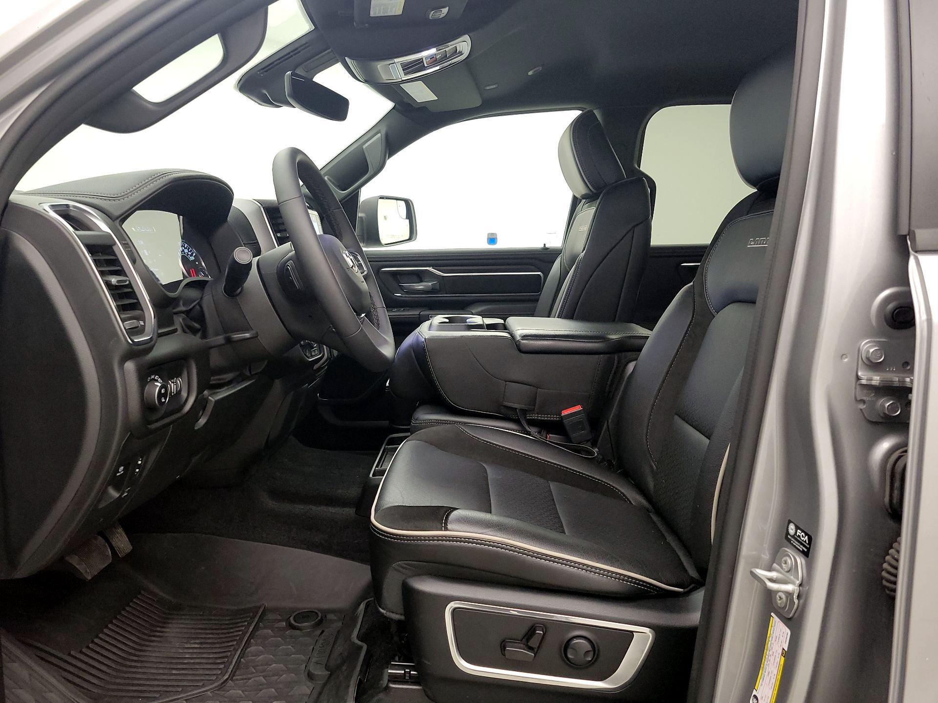 Thumbnail: 2025 RAM 1500 - 11