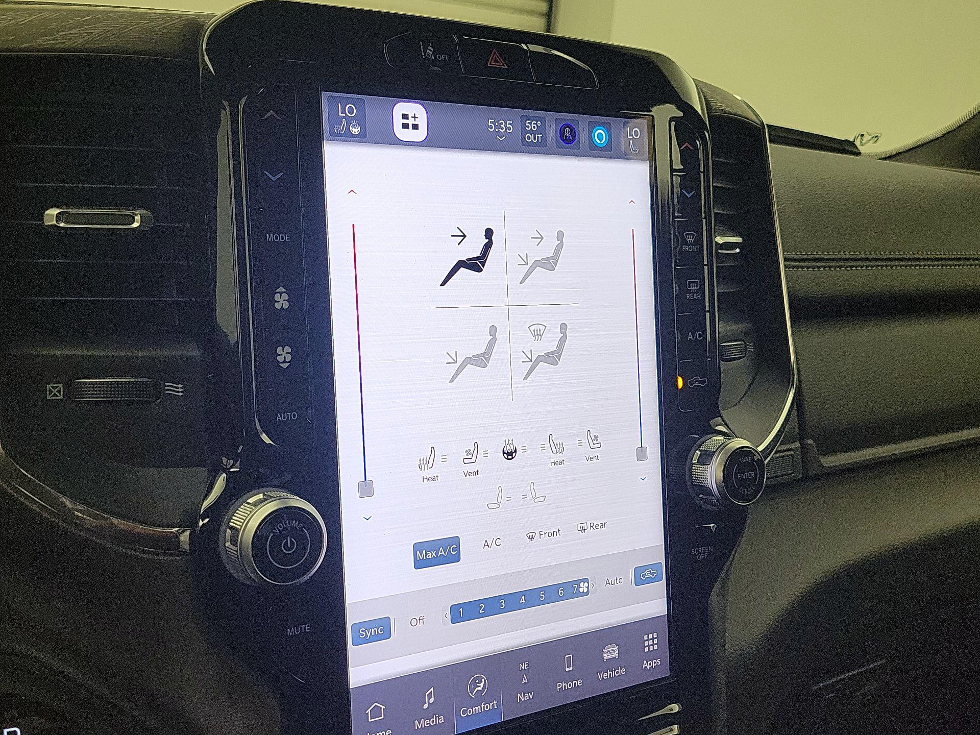 Thumbnail: 2025 RAM 1500 - 17