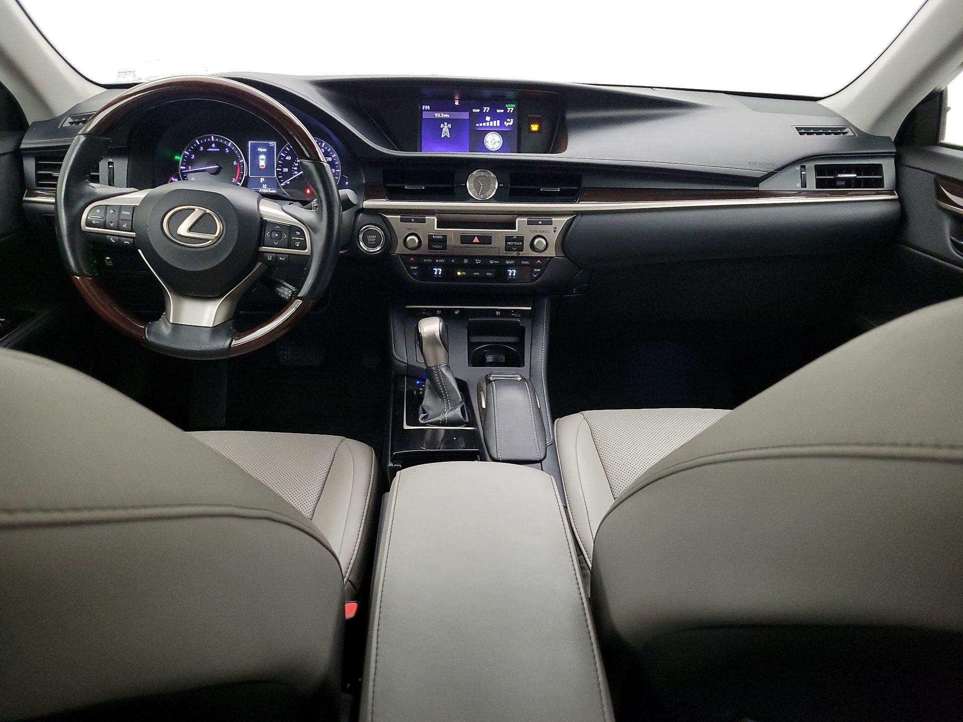 Thumbnail: 2018 Lexus ES - 9