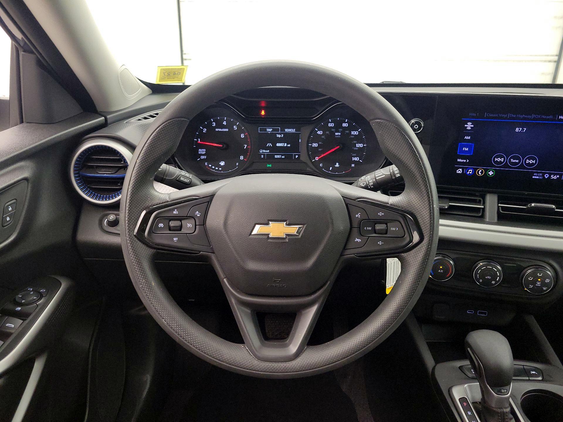 Thumbnail: 2024 Chevrolet Trax - 10