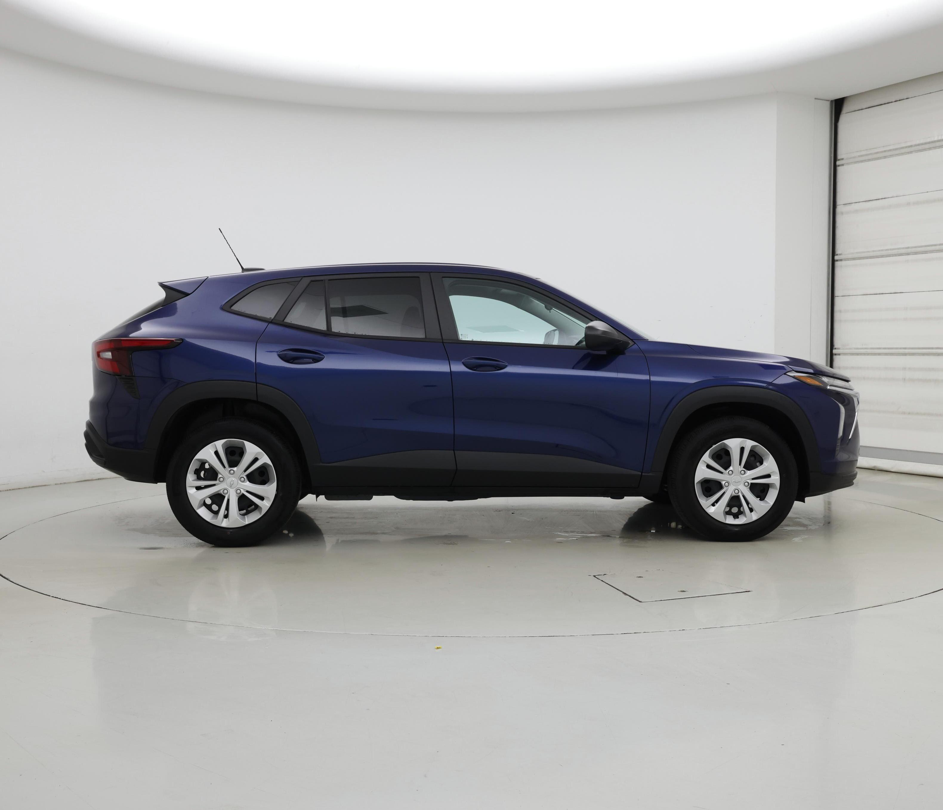 Thumbnail: 2024 Chevrolet Trax - 7