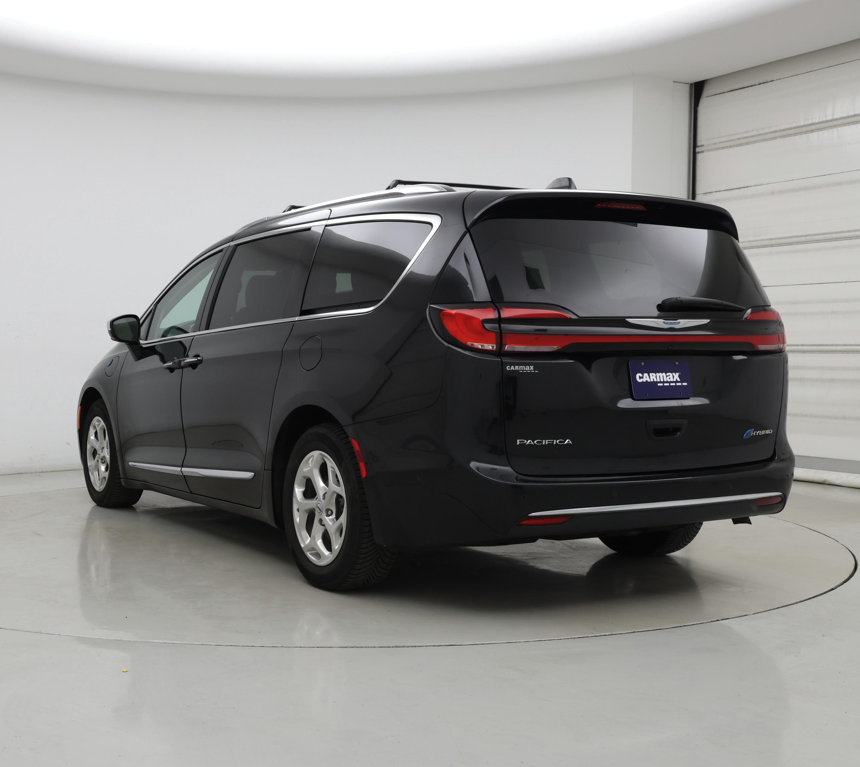 Thumbnail: 2021 Chrysler Pacifica - 2