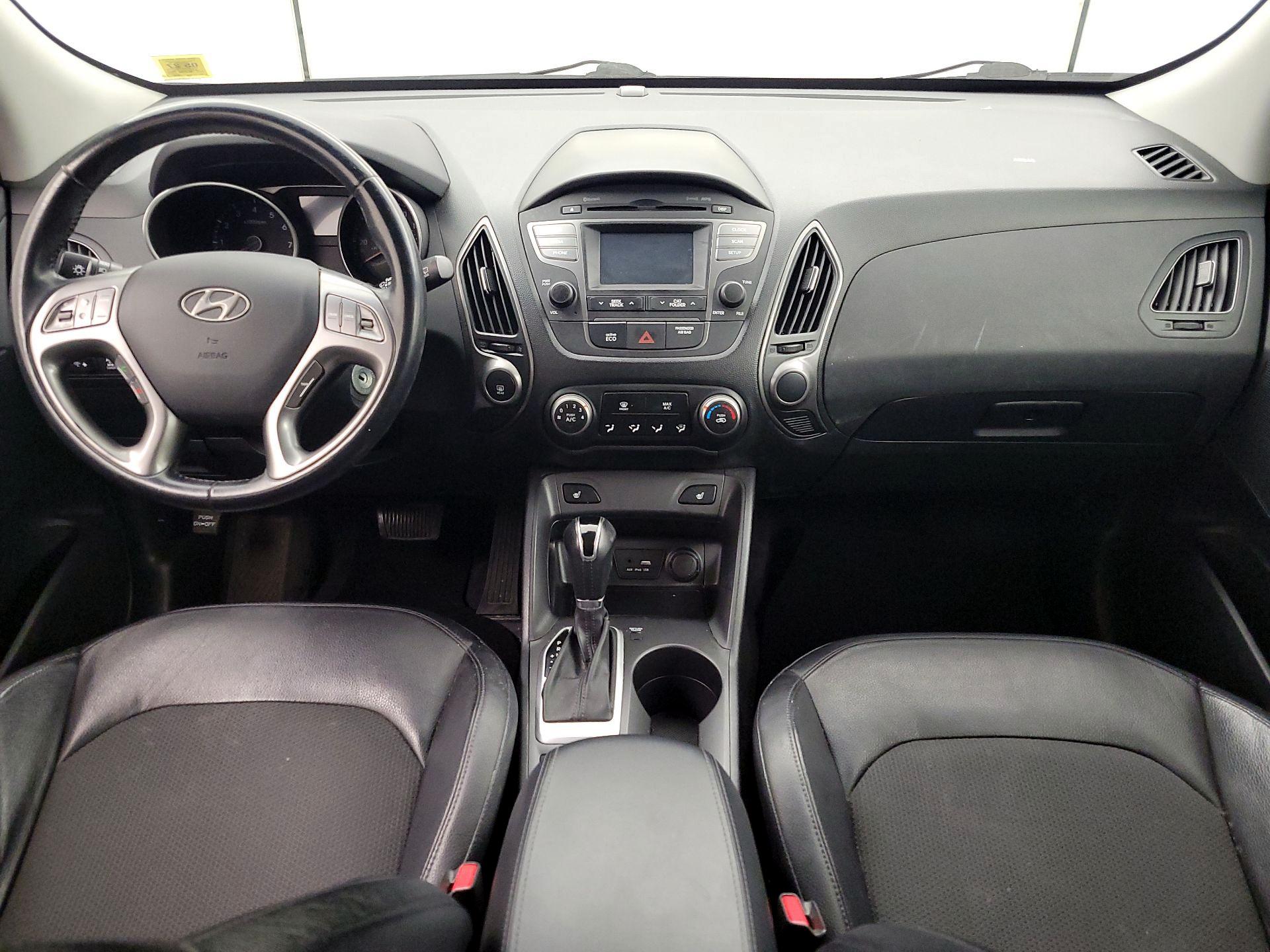 Thumbnail: 2015 Hyundai Tucson - 9
