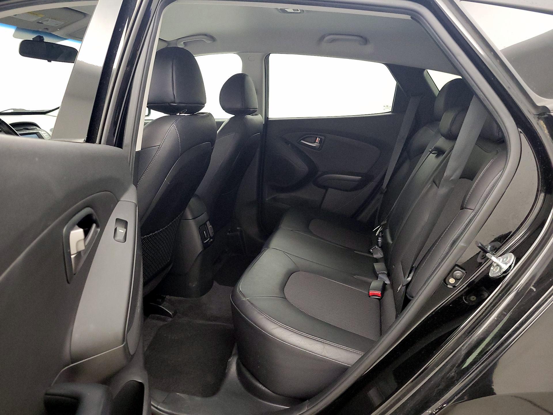 Thumbnail: 2015 Hyundai Tucson - 19