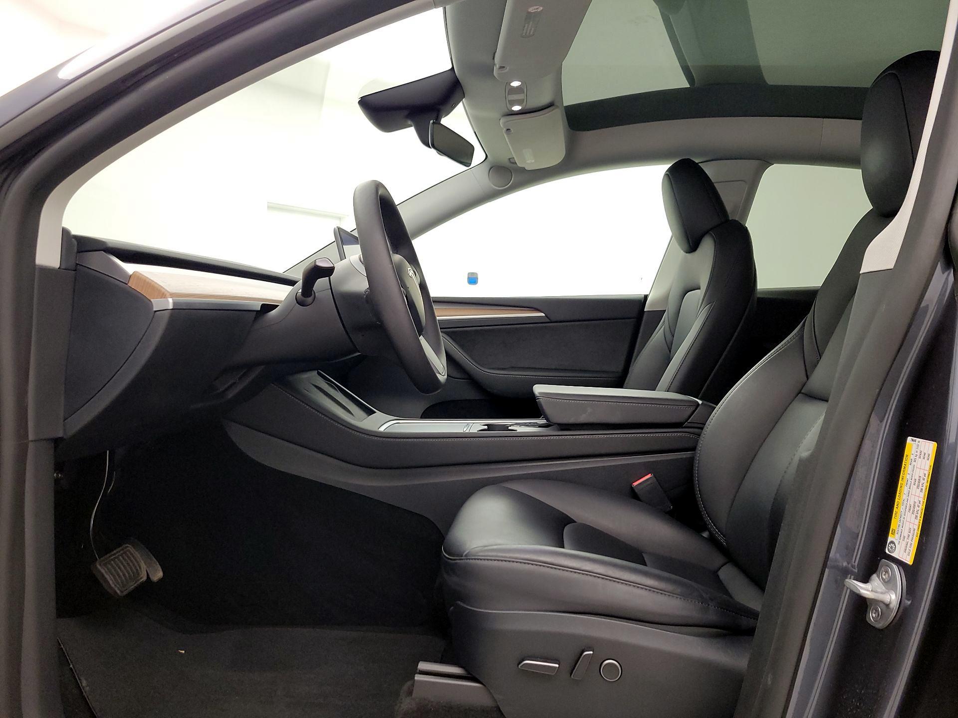 Thumbnail: 2023 Tesla Model Y - 11