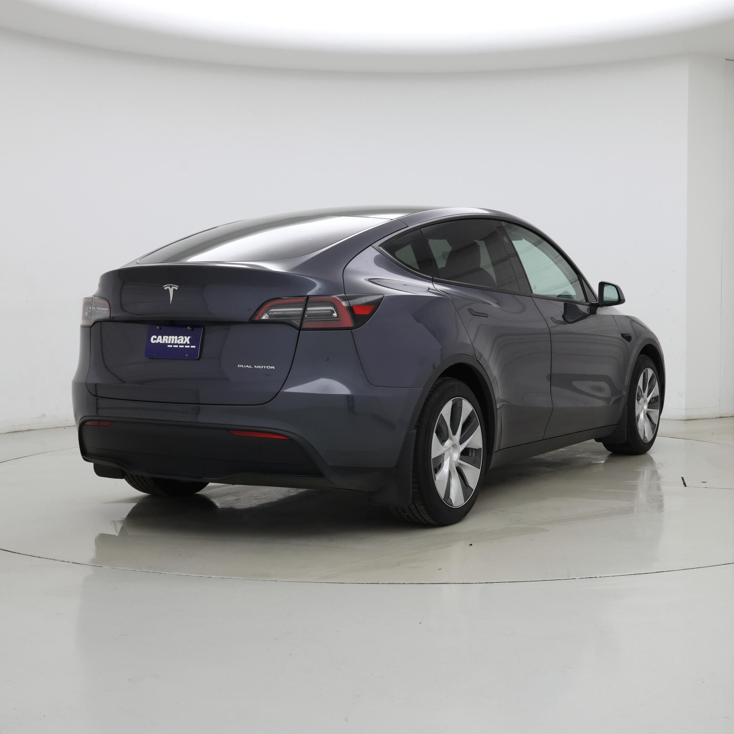 Thumbnail: 2023 Tesla Model Y - 8