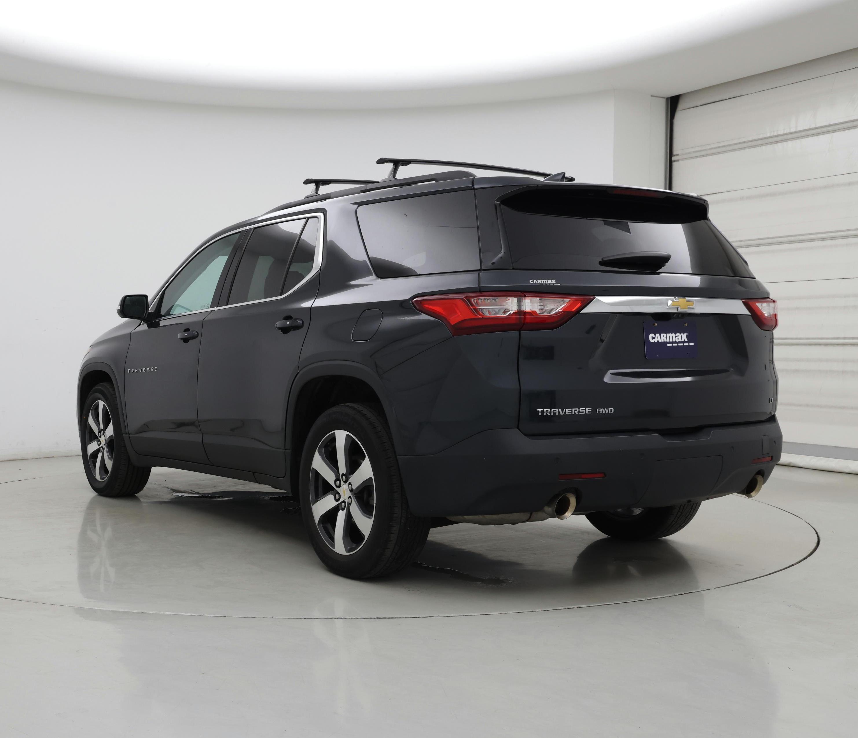 Thumbnail: 2021 Chevrolet Traverse - 2