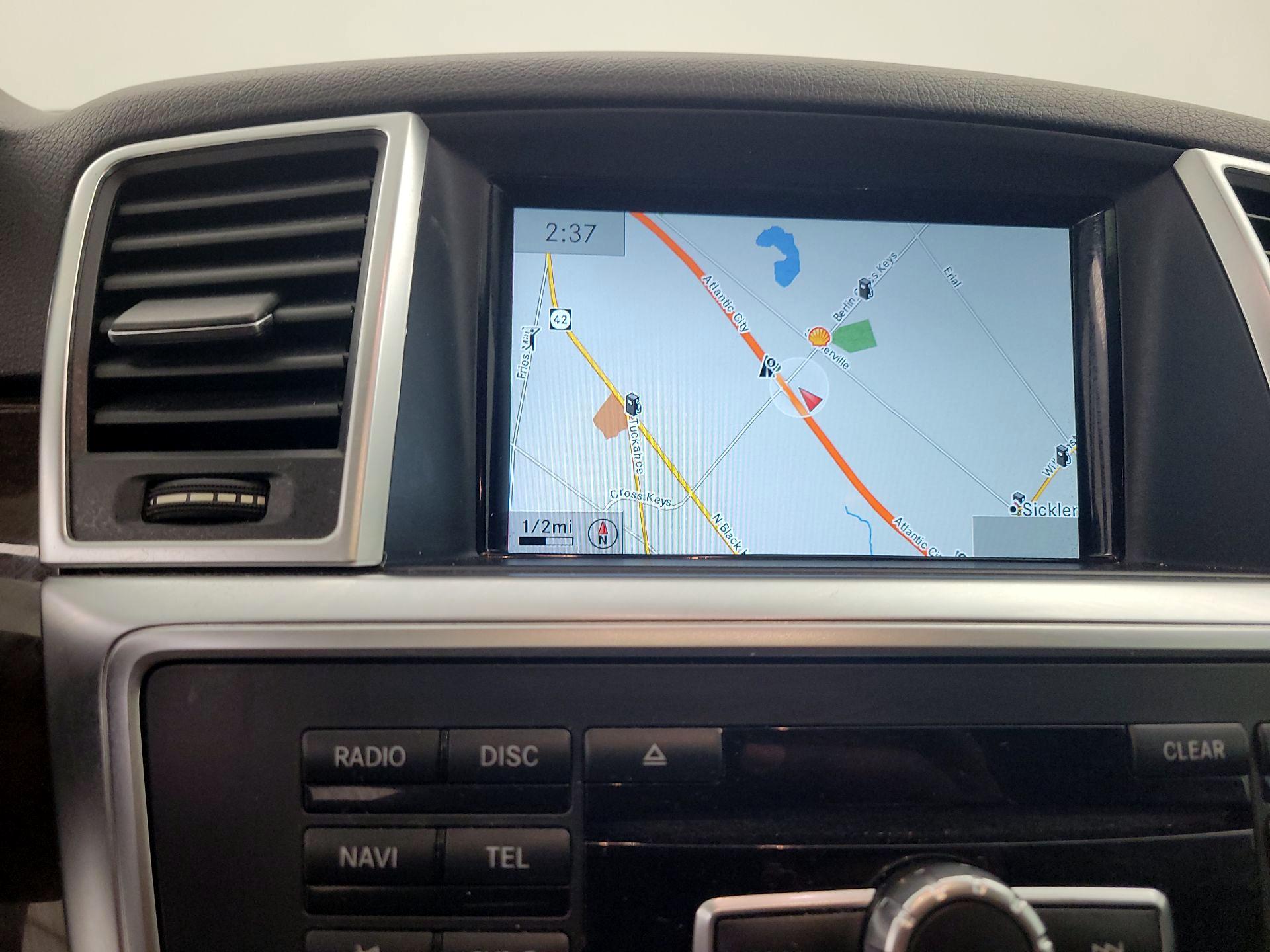 Thumbnail: 2015 Mercedes-Benz M-Class - 14