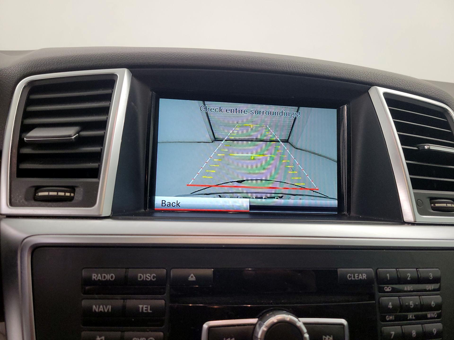 Thumbnail: 2015 Mercedes-Benz M-Class - 15