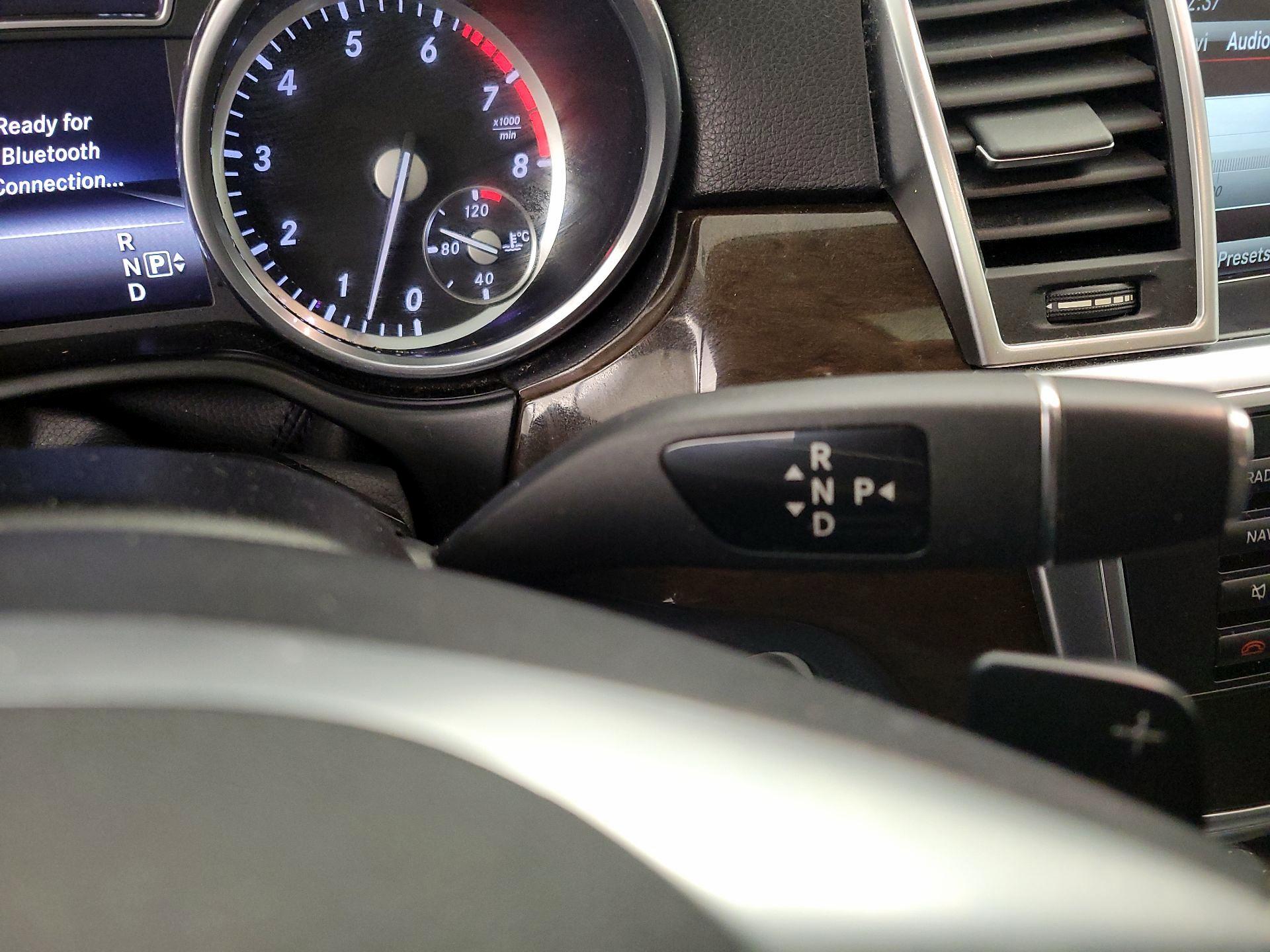 Thumbnail: 2015 Mercedes-Benz M-Class - 18