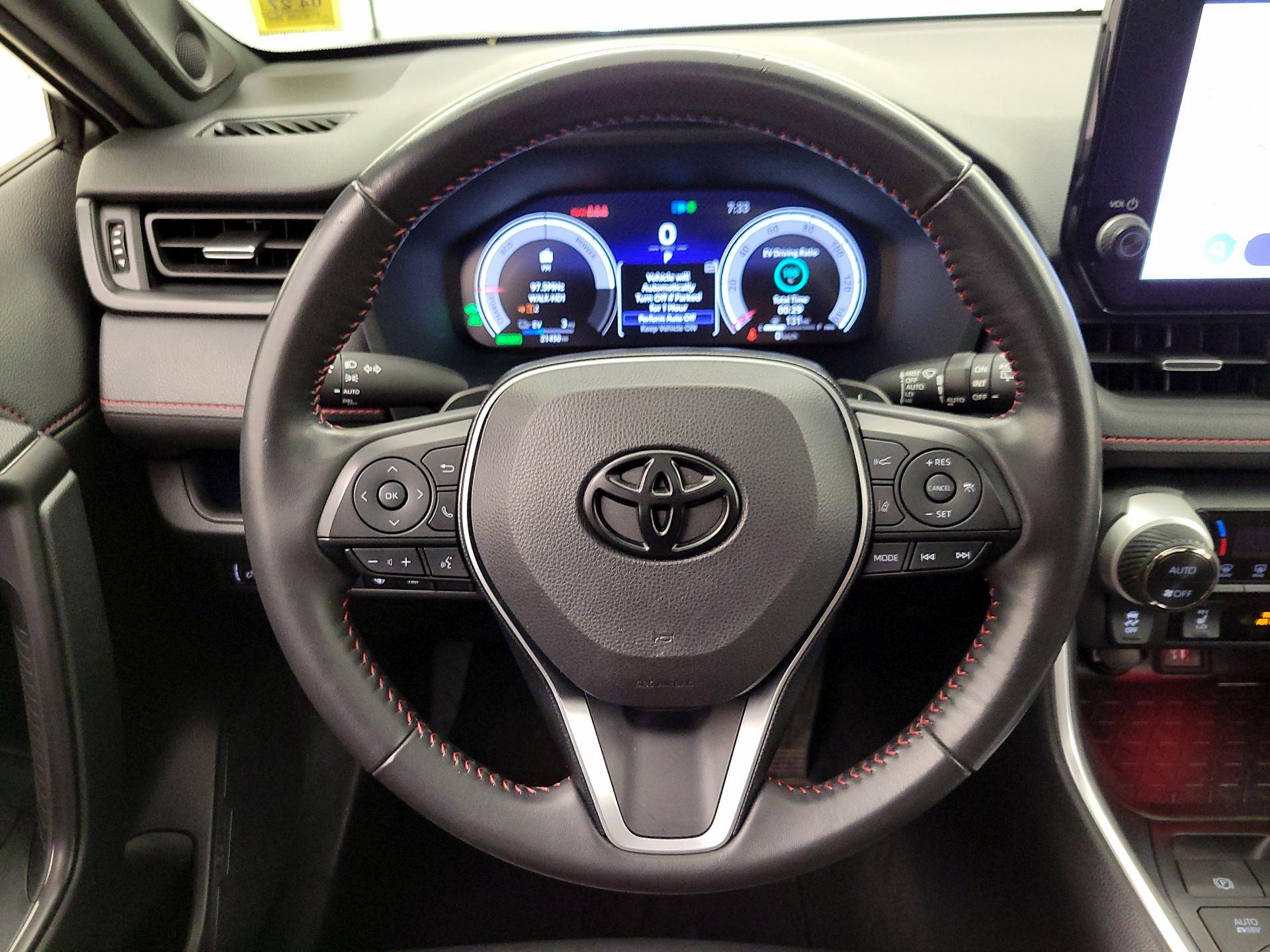 Thumbnail: 2023 Toyota RAV4 - 10