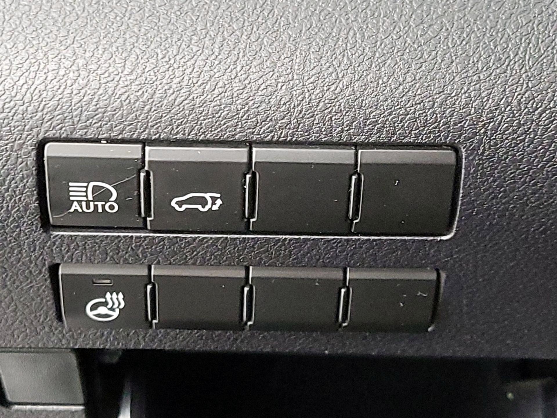 Thumbnail: 2016 Lexus RX - 13