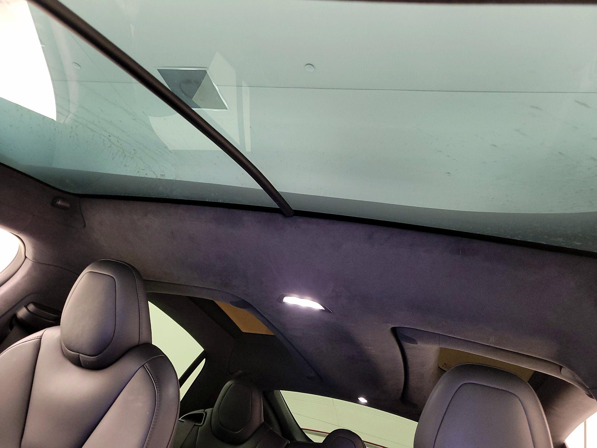 Thumbnail: 2020 Tesla Model X - 19