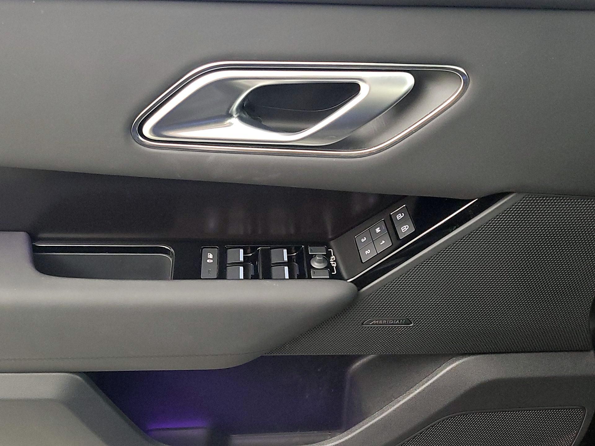 Thumbnail: 2026 Land Rover Range Rover Velar - 12