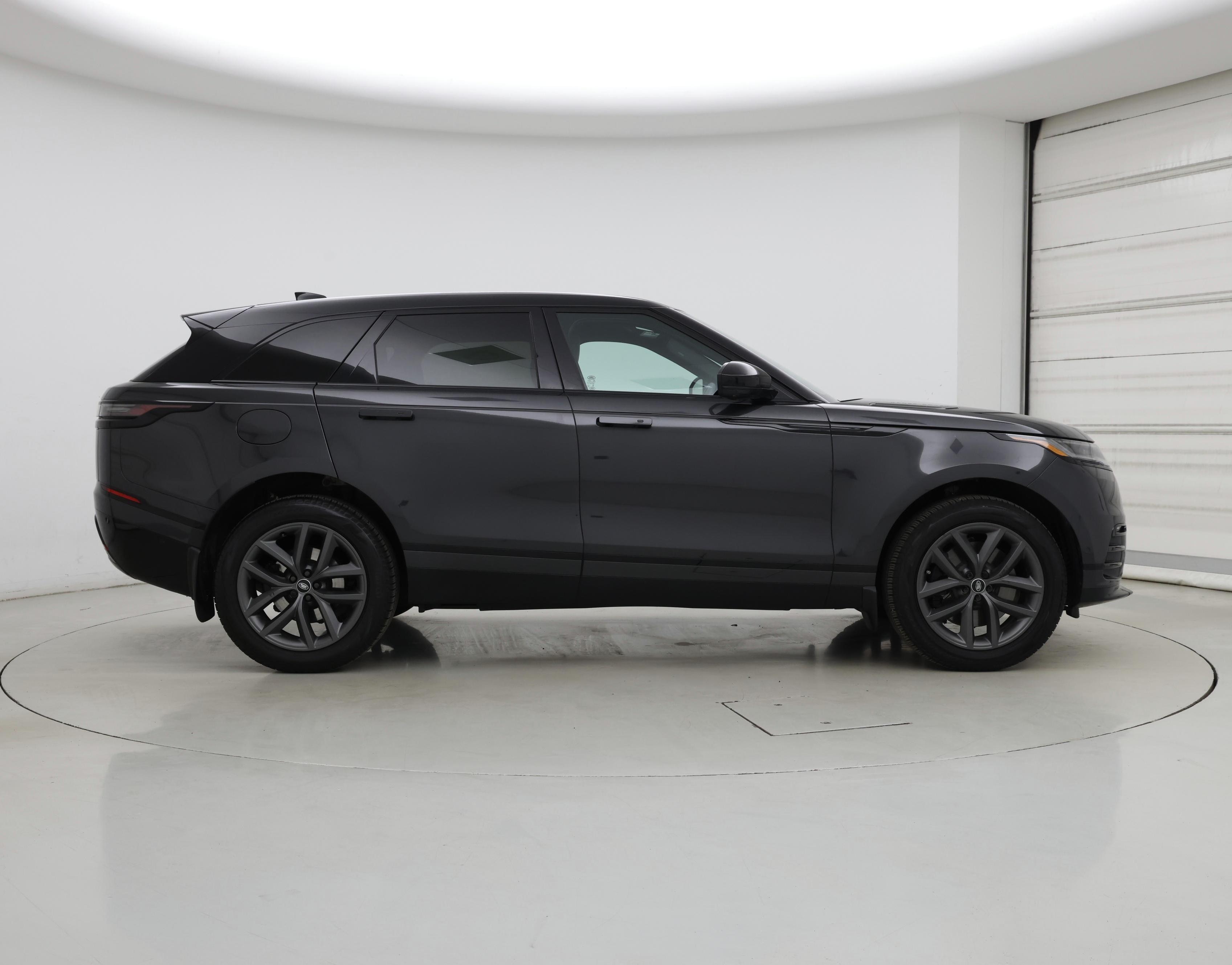 Thumbnail: 2026 Land Rover Range Rover Velar - 7