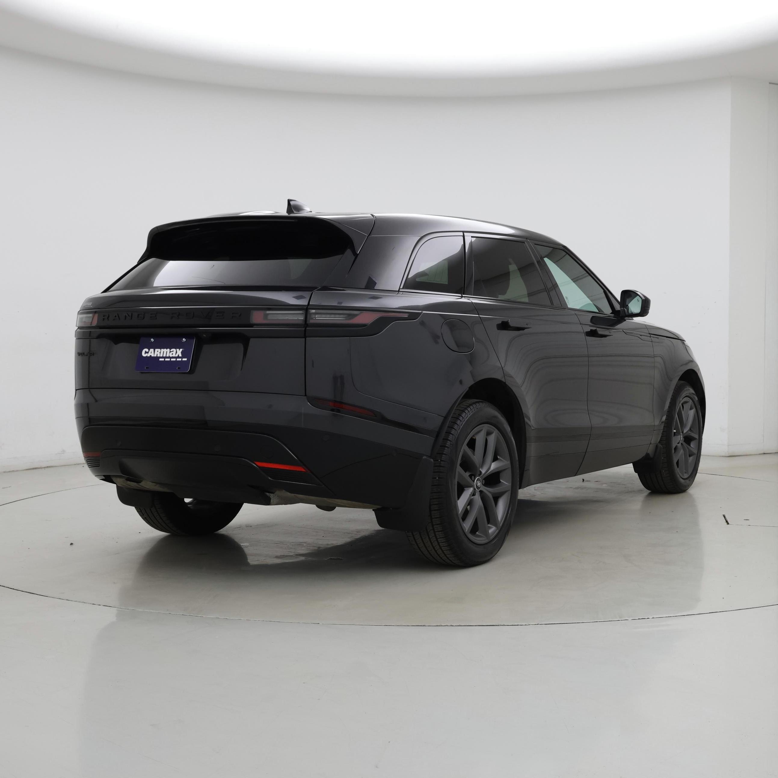 Thumbnail: 2026 Land Rover Range Rover Velar - 8