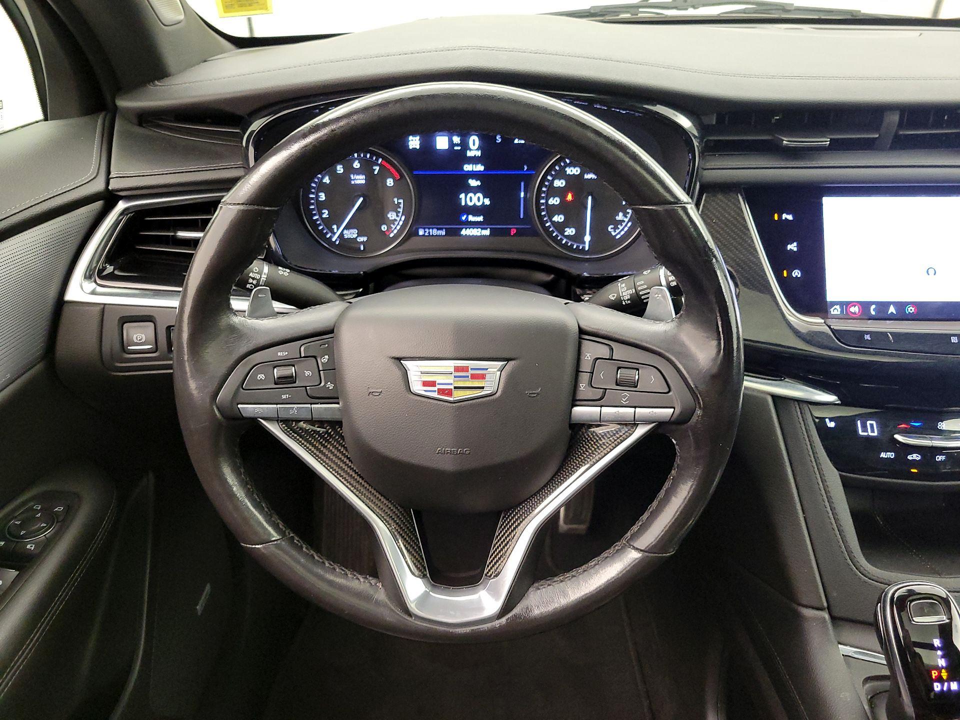 Thumbnail: 2021 Cadillac XT6 - 10