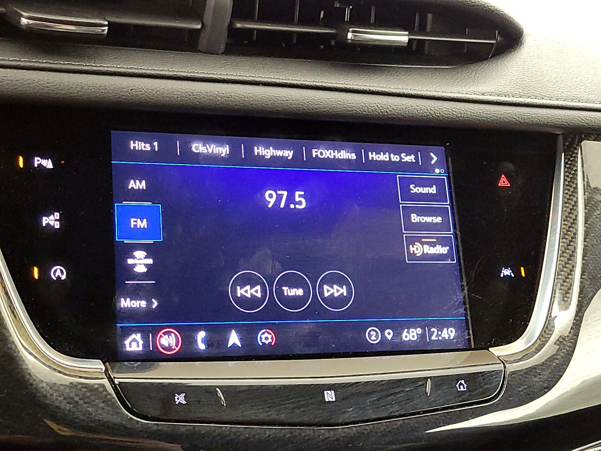 Thumbnail: 2021 Cadillac XT6 - 16