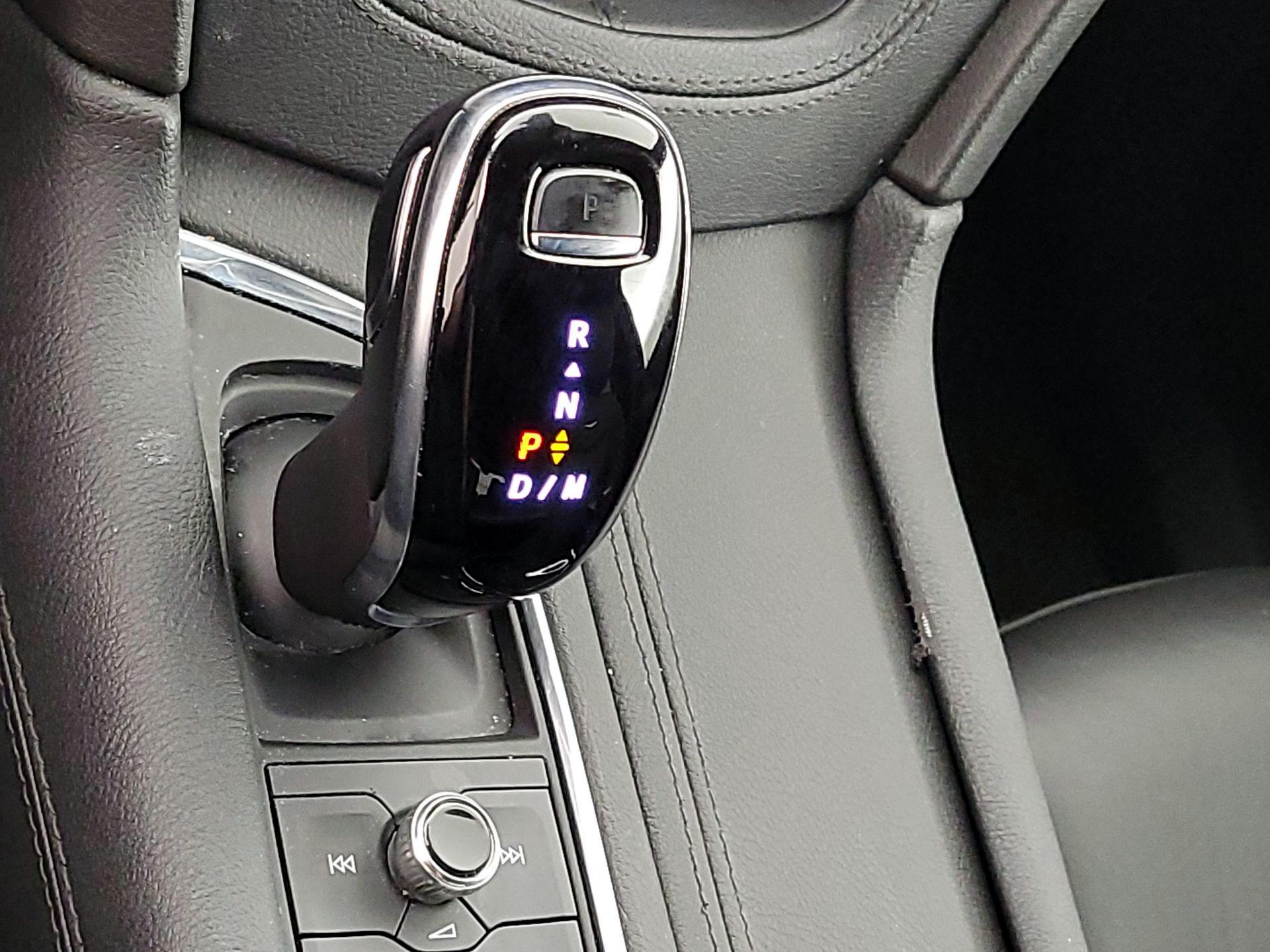 Thumbnail: 2021 Cadillac XT6 - 18