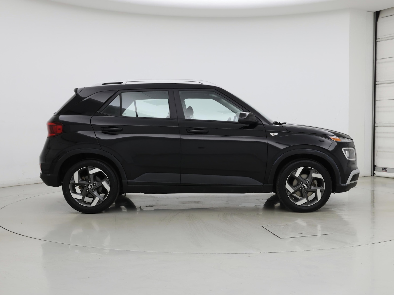 2021 Hyundai Venue SEL - Photo 8