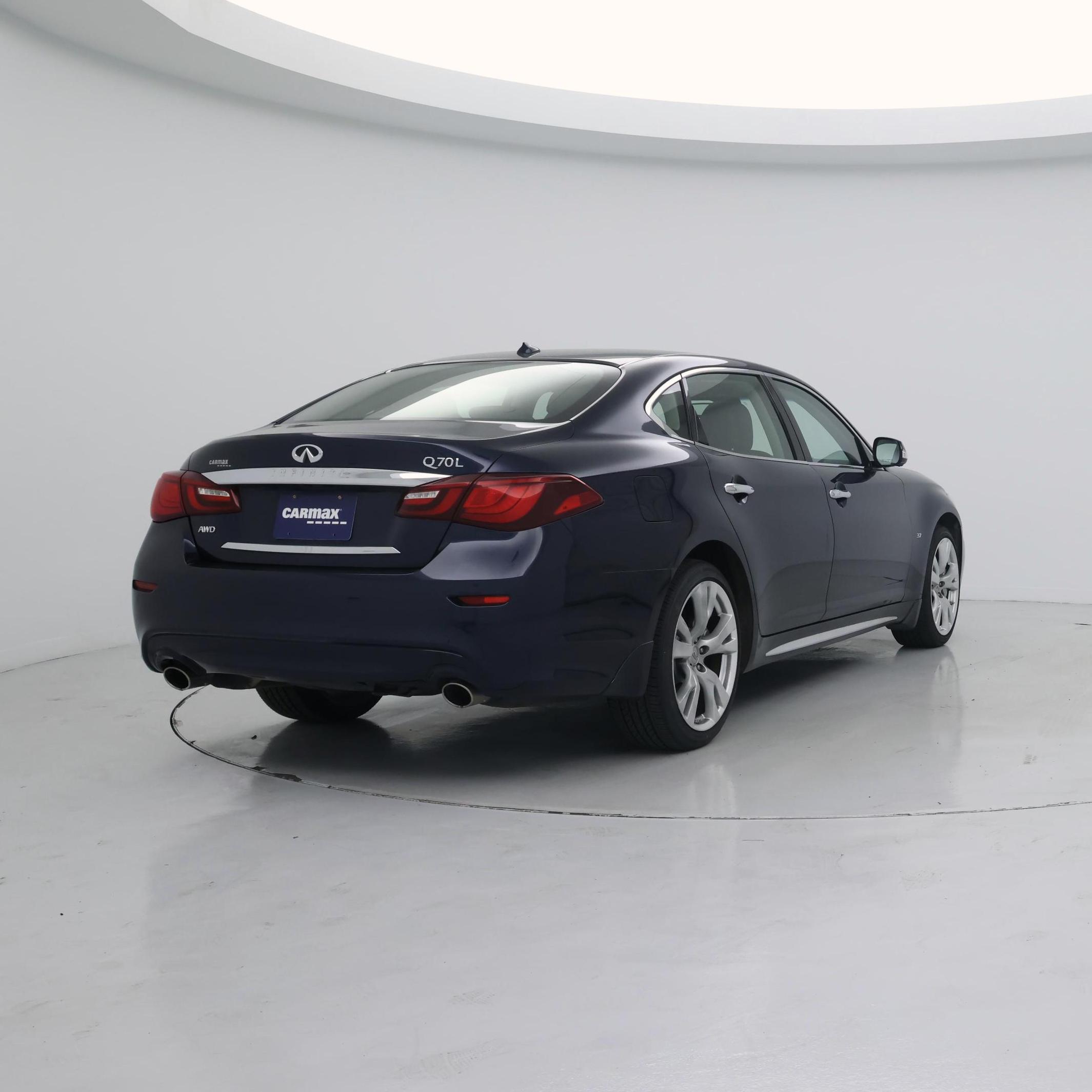 Thumbnail: 2017 INFINITI Q70 - 8