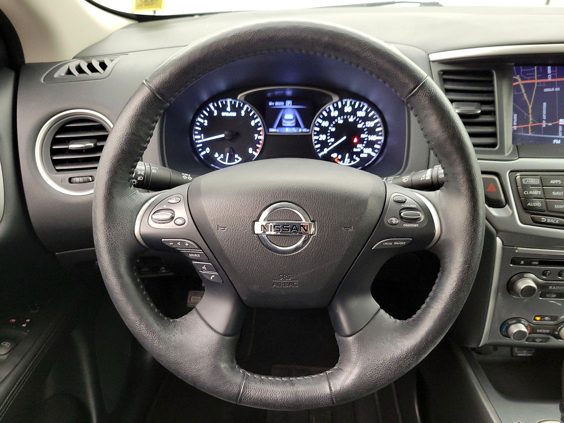 Thumbnail: 2020 Nissan Pathfinder - 10