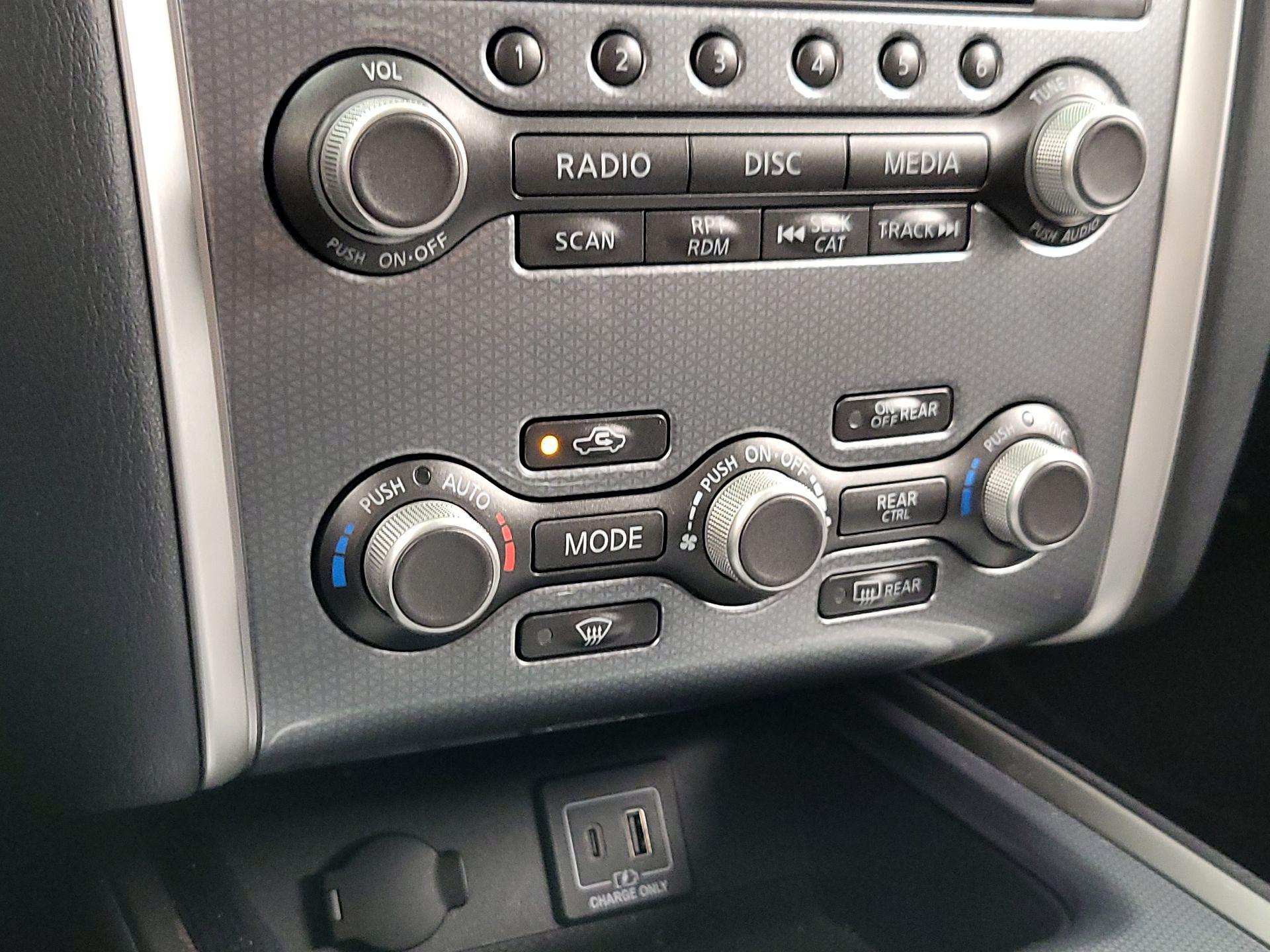 Thumbnail: 2020 Nissan Pathfinder - 17