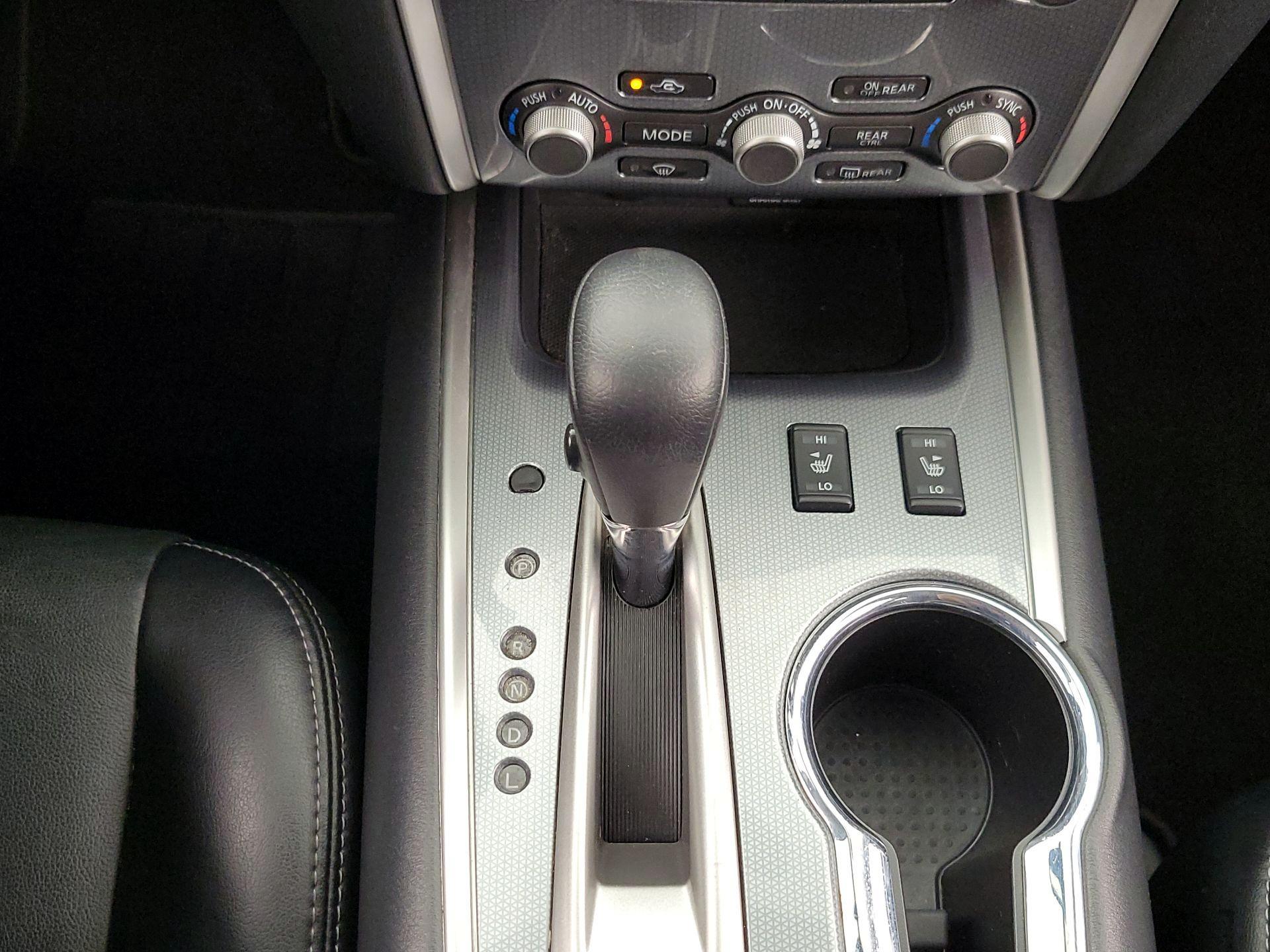 Thumbnail: 2020 Nissan Pathfinder - 18