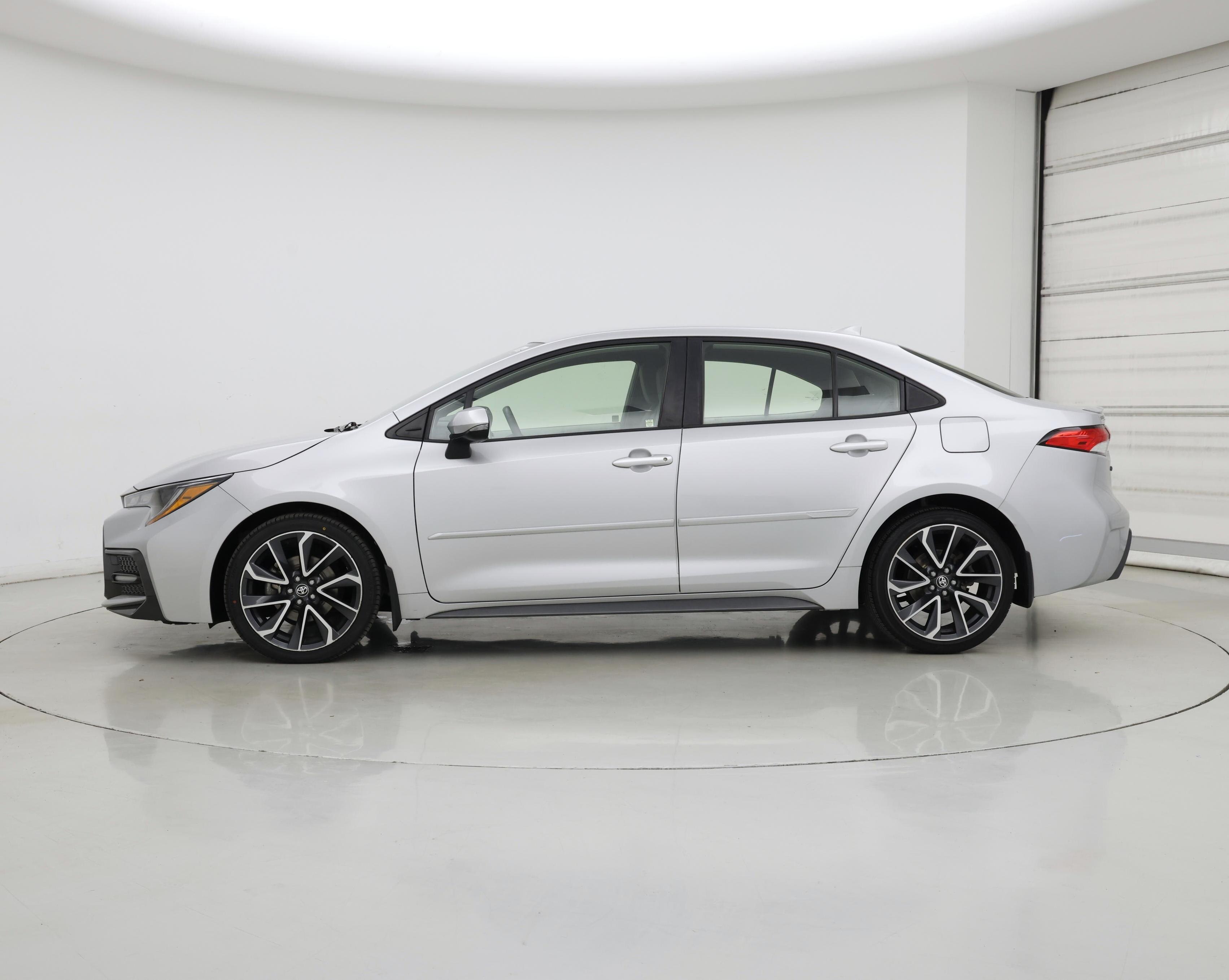 Thumbnail: 2021 Toyota Corolla - 3